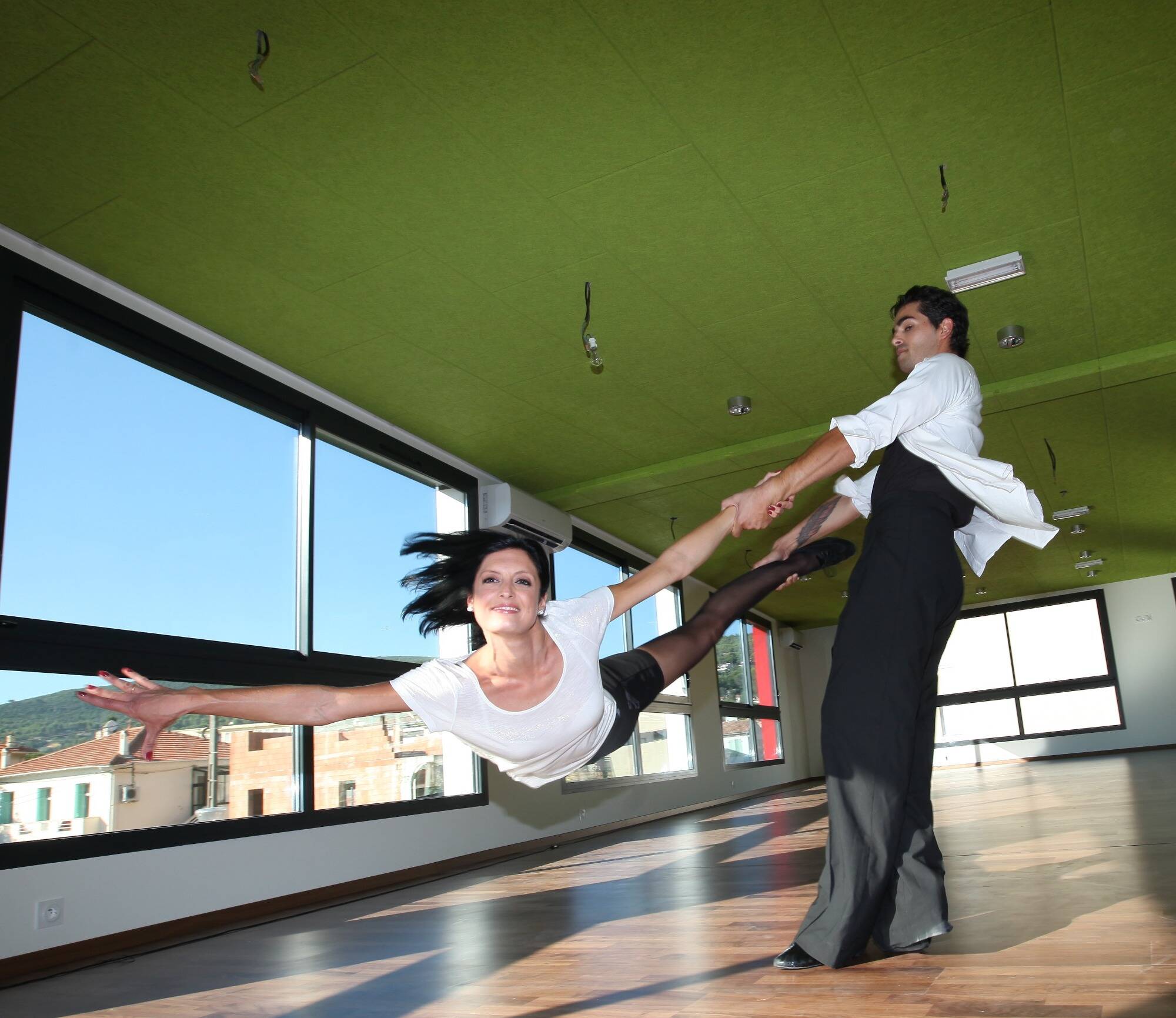 Le célèbre danseur de "Danse avec les Stars" Christophe Licat a fait danser Rians