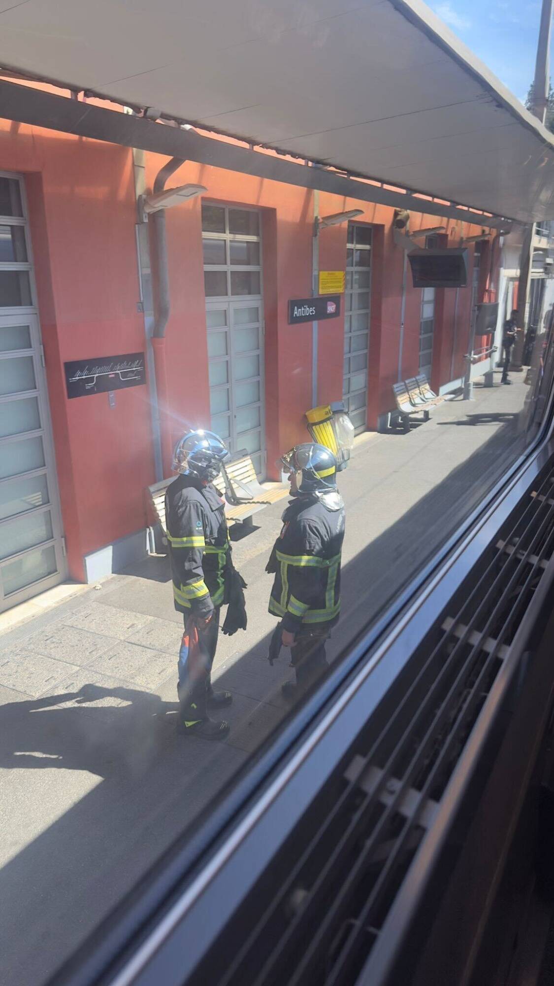Un homme percuté mortellement par un train en gare d'Antibes, la circulation des trains interrompue