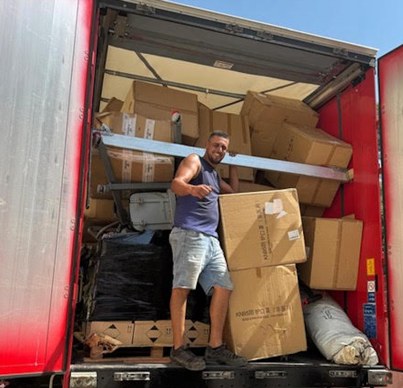 Guerre en Ukraine: douze tonnes de matériel médical envoyées depuis Valbonne à l'hôpital de Kharkiv