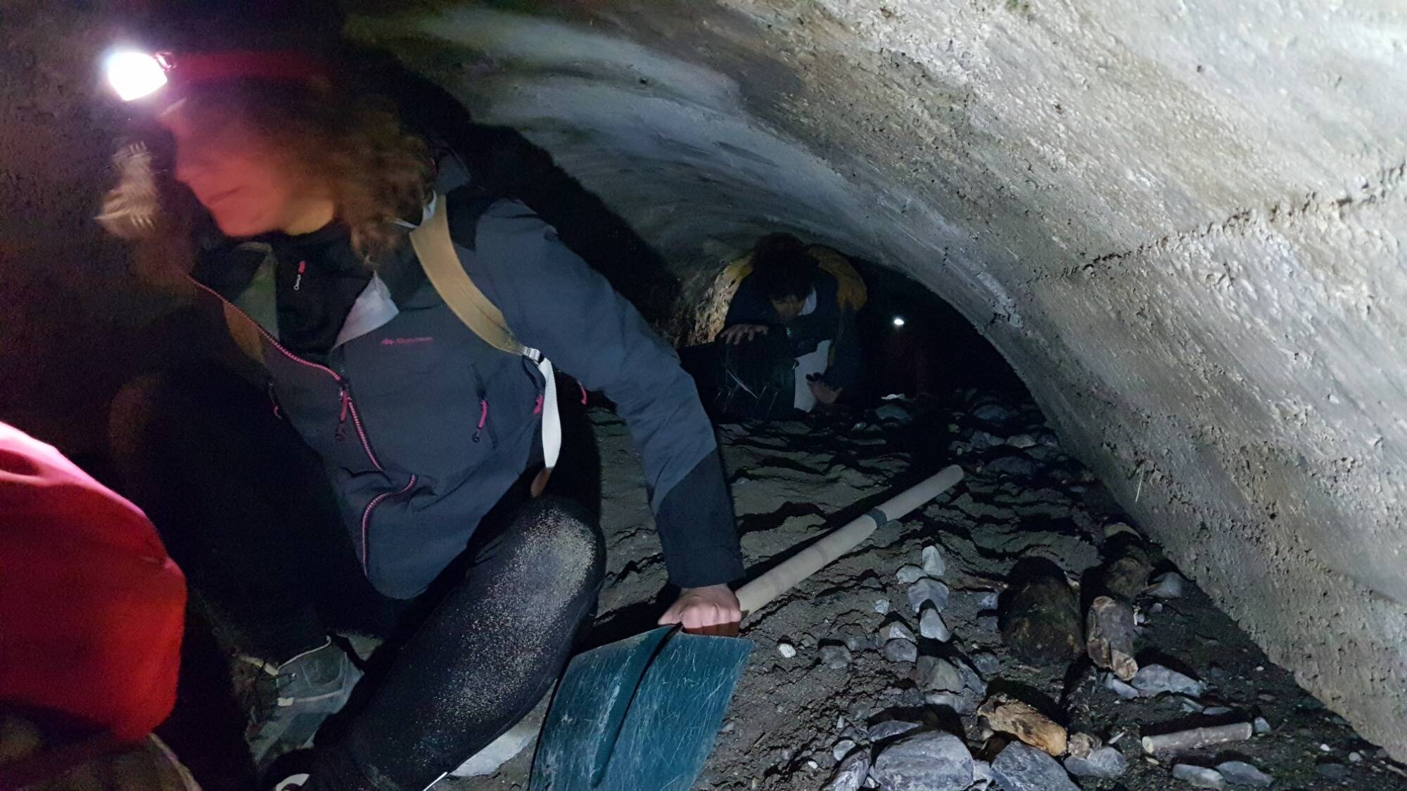 Tempête Alex: après des milliers d'heures de travail, les bénévoles ont débarrassé ce canal de La Roya encombré de boue