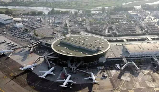 Grève des contrôleurs aériens: 60% des vols annulés à Nice, 75% à Orly, 65% à Roissy et Marseille, ce jeudi