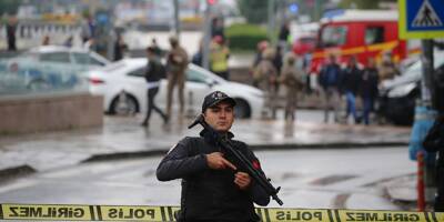 Attentat suicide à Ankara en Turquie avant l'ouverture de la session parlementaire