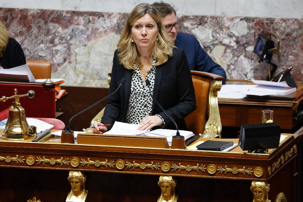 Le défi d'une Assemblée à trois pôles et enflammée par la réforme des retraites pour la présidente Yaël Braun-Pivet