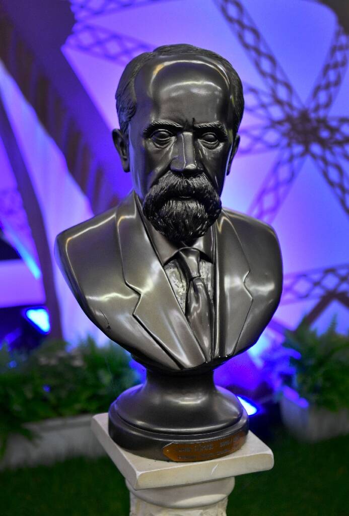 Le concours Lépine récompense un casque "assistant d'écoute" pour personnes mal-entendantes