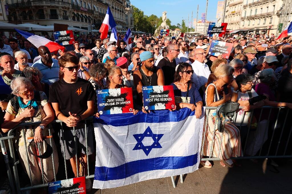 Synagogue de la Grande-Motte: un millier de personnes contre l'antisémitisme à Montpellier