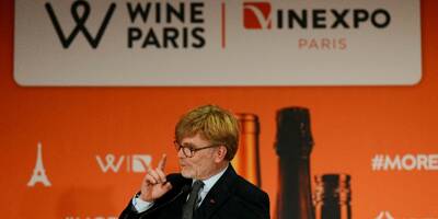 Des vignerons du monde entier à Paris pour séduire les acheteurs