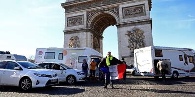 Des convois anti-pass quittent Paris pour rejoindre Bruxelles, prochaine étape de la mobilisation