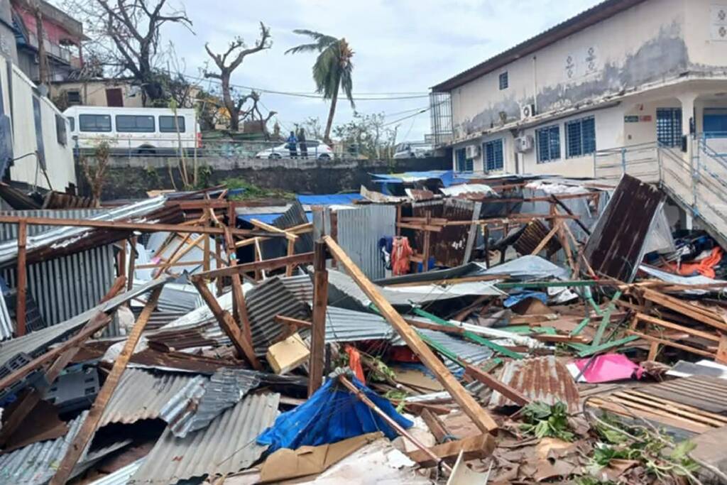 Cyclone Chido: l'hôpital de Mayotte est "très endommagé" et les centres médicaux "inopérants"