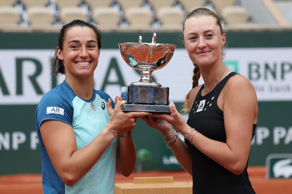 Caroline Garcia et Kristina Mladenovic remportent le tournoi de double de Roland-Garros comme en 2016