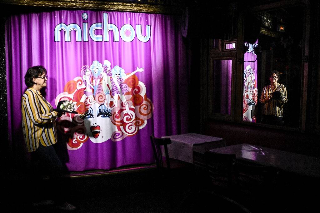 "On vit au jour le jour": Incertitudes sur le sort de Chez Michou, célèbre cabaret transformiste parisien à Montmartre