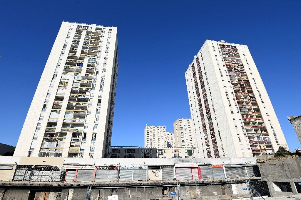 Narcotrafic: Nîmes instaure un couvre-feu provisoire pour les mineurs
