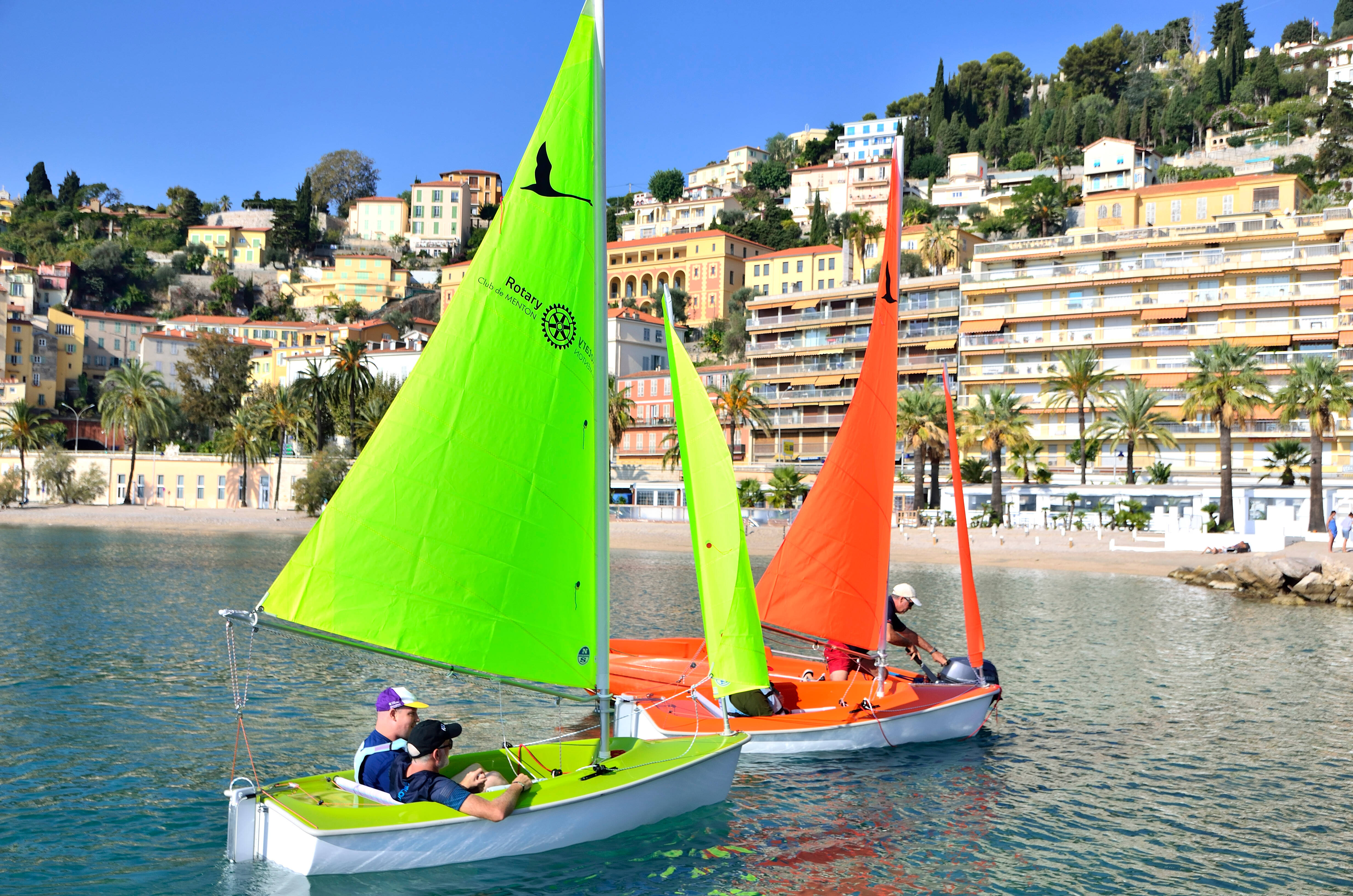 Le centre nautique de Menton se dote de deux voiliers adaptés aux personnes handicapées, l'occasion de participer au 7e Handi Voile du département