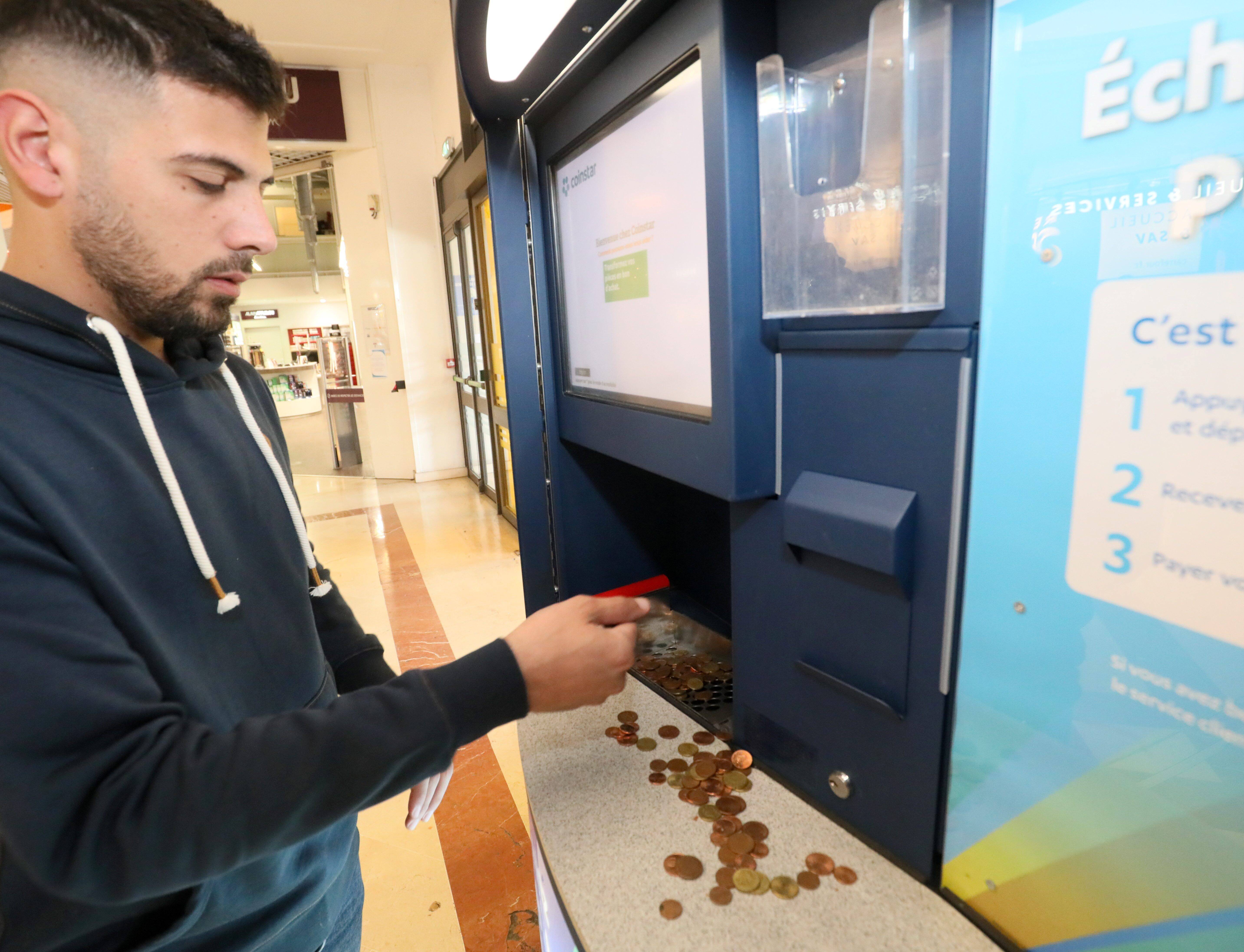 500 millions d'euros dorment dans les vide-poches des Français... voici comment les utiliser