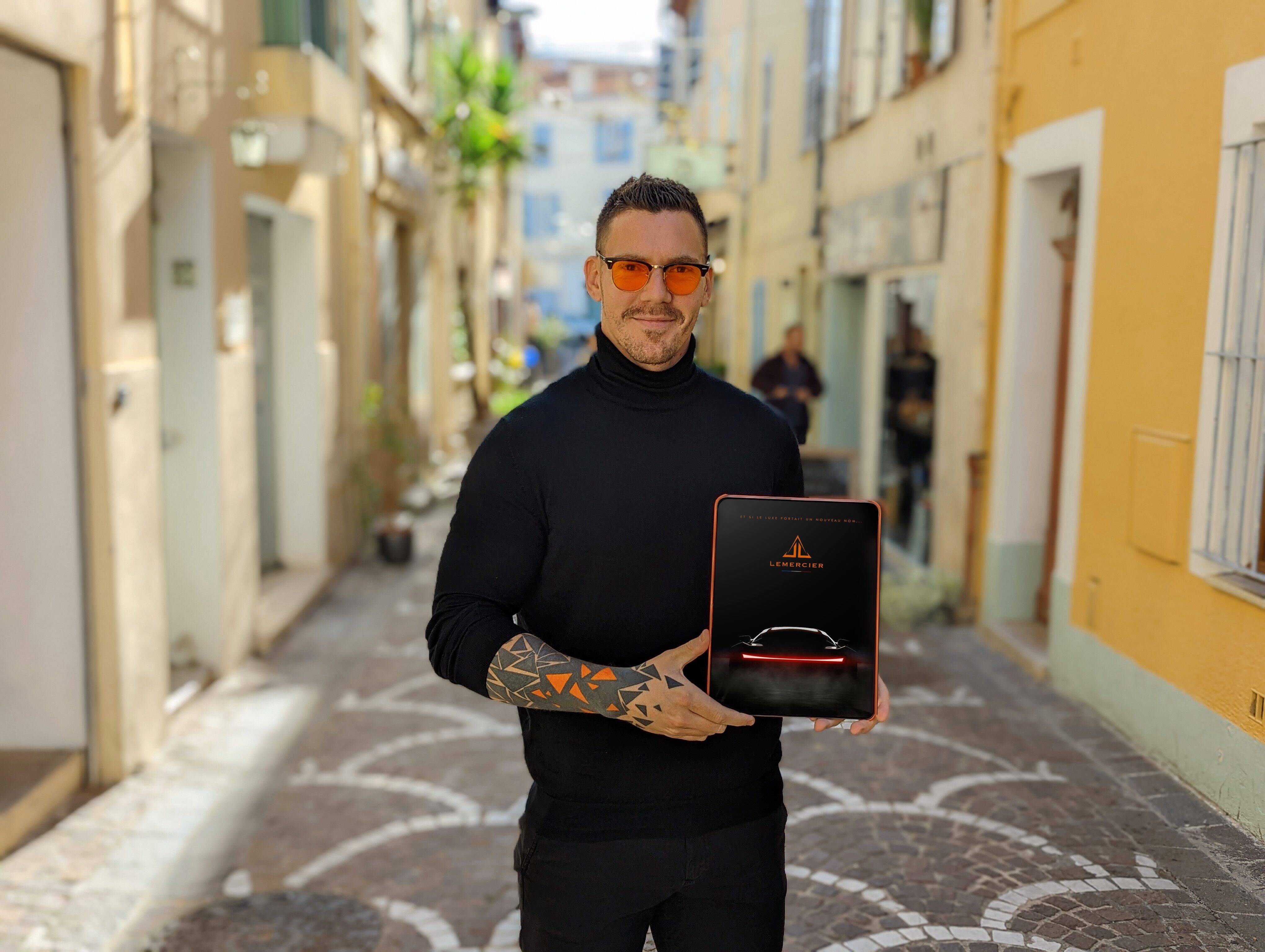 "Les plus grandes marques autos vont me découvrir": un Azuréen va présenter sa marque de voiture de sport dans un prestigieux salon à Paris