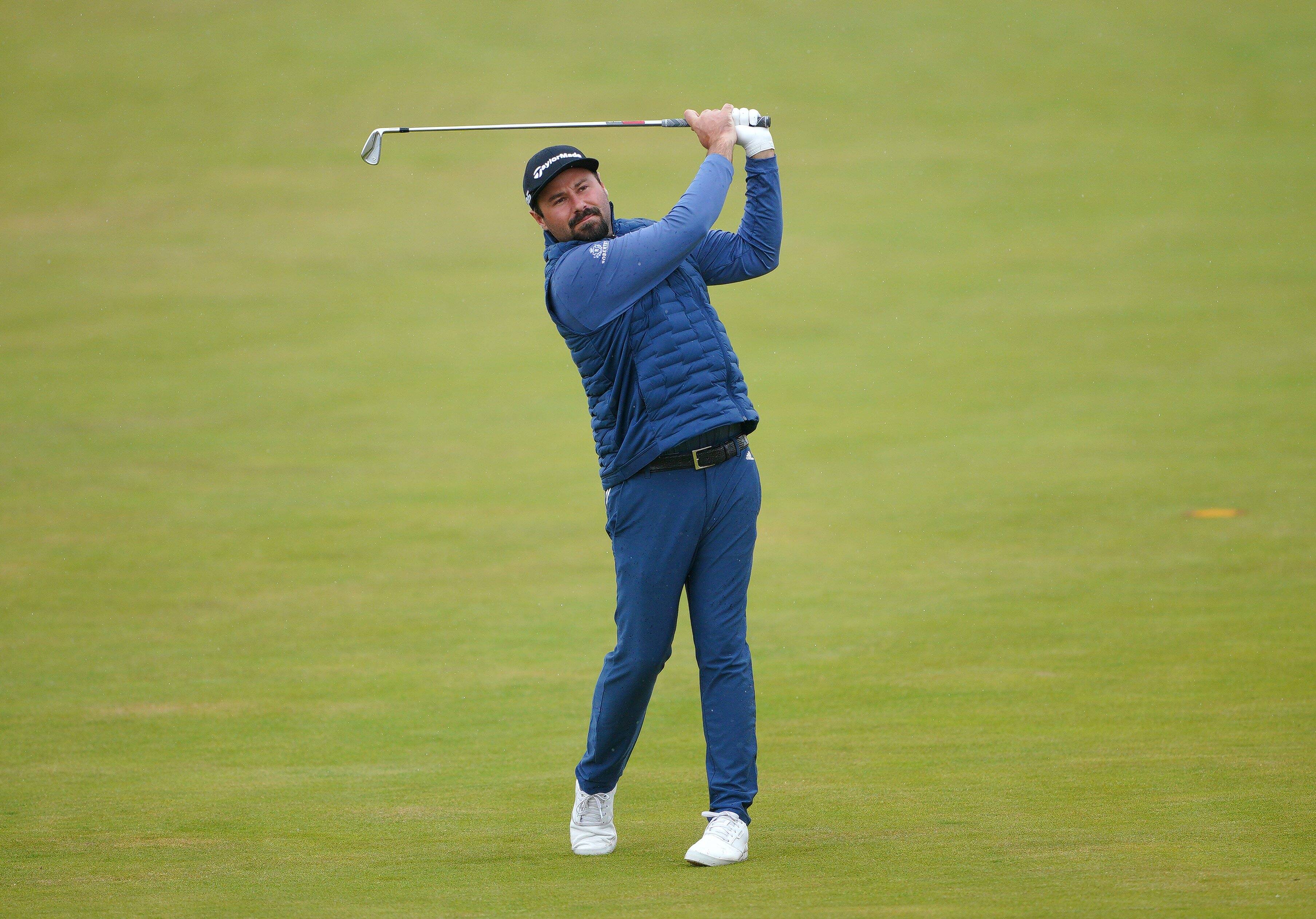 Le golfeur cannois Victor Dubuisson en lice à Abu Dhabi : "Il faut me souhaiter un peu de réussite"