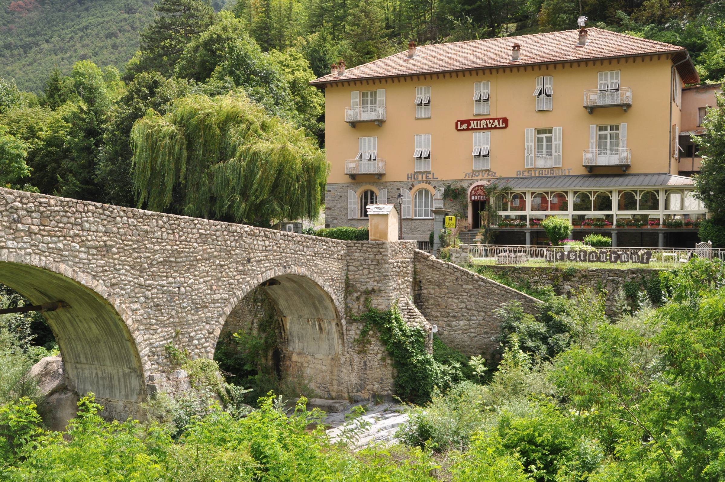 Comment Le Prieuré a repris les rênes de l'hôtel Le Mirval à La Brigue