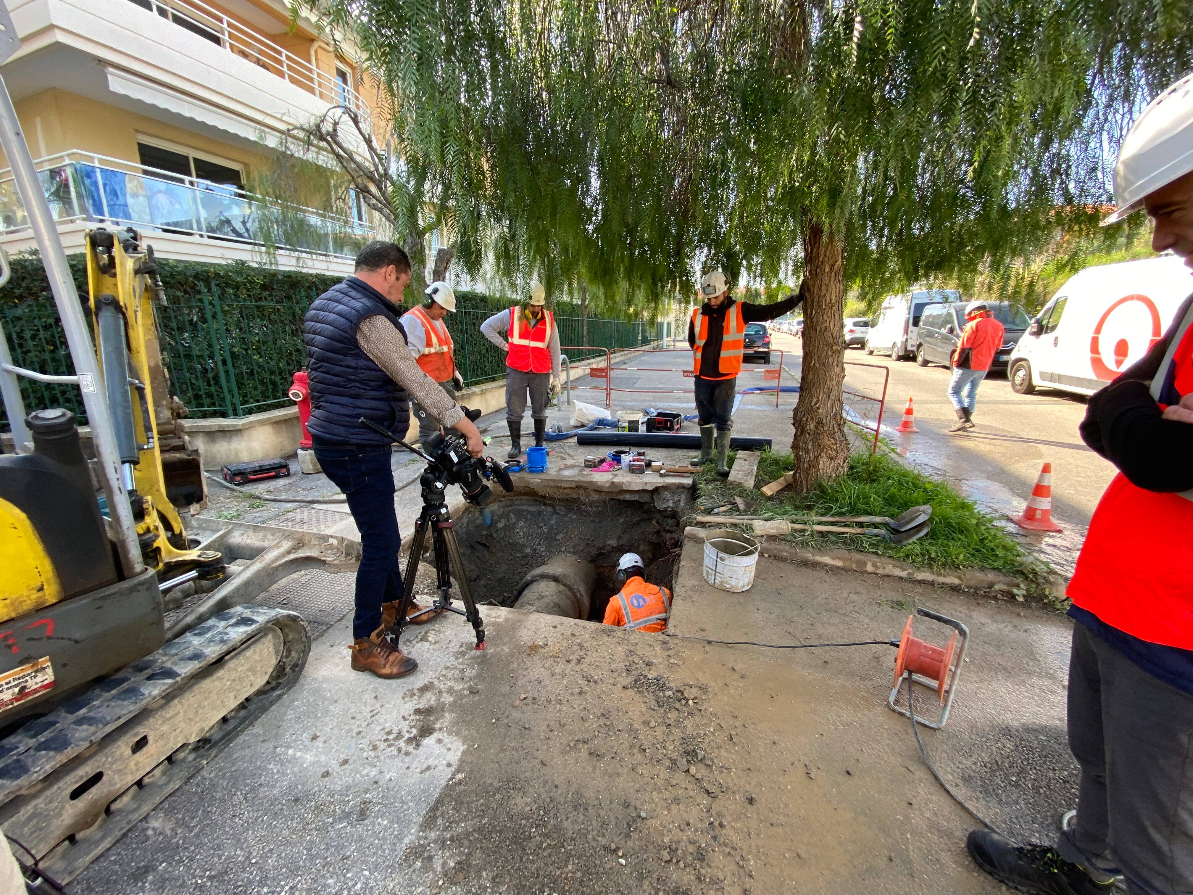 Compteurs connectés, chiens renifleurs...: comment Veolia traque les fuites d'eau à Antibes