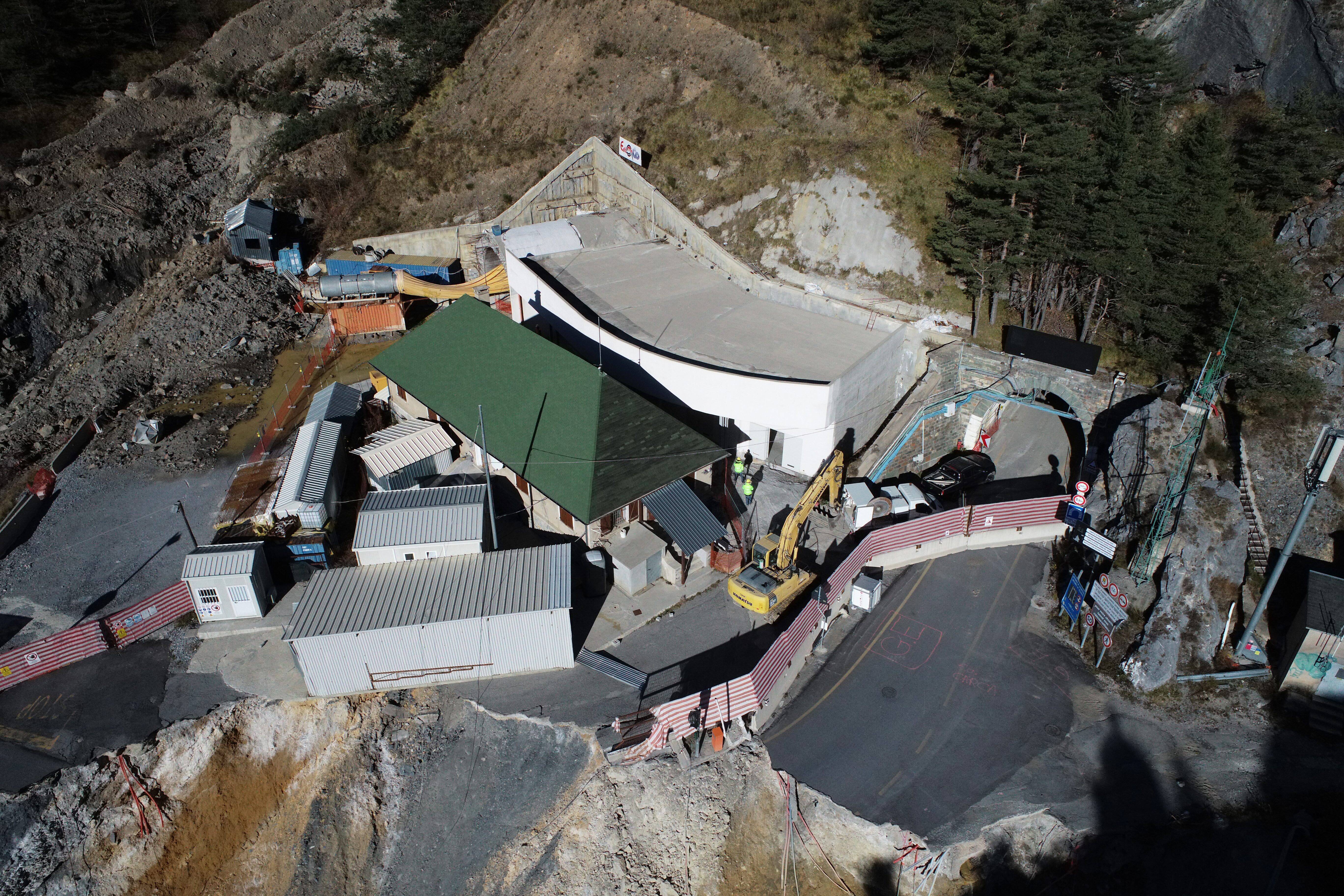 Pulvérisé par la tempête Alex, le viaduc du tunnel de Tende a entamé sa reconstruction