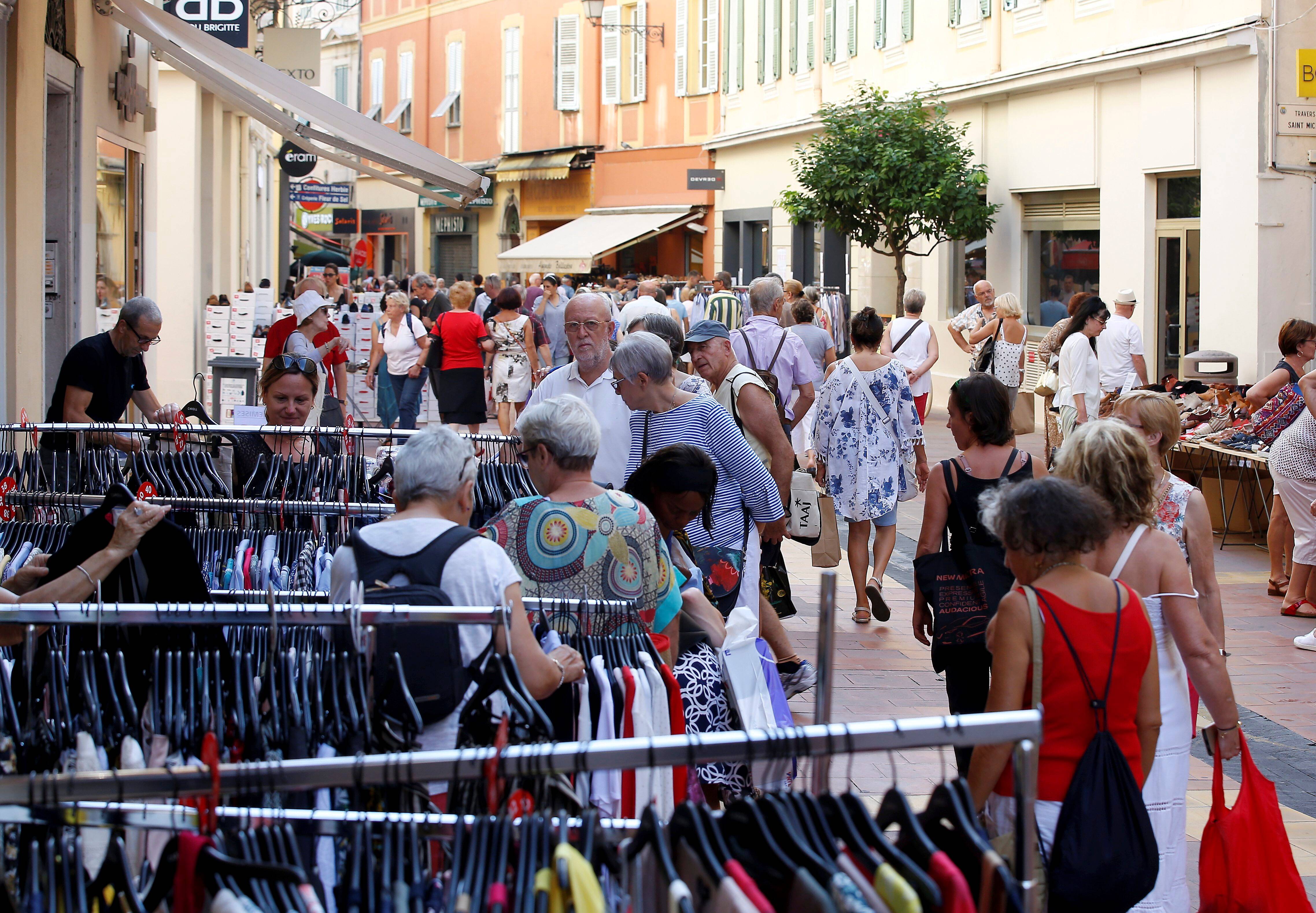"Elle génère du chiffre d'affaires et anime la ville": coup d'envoi de la braderie de printemps ce mercredi à Menton