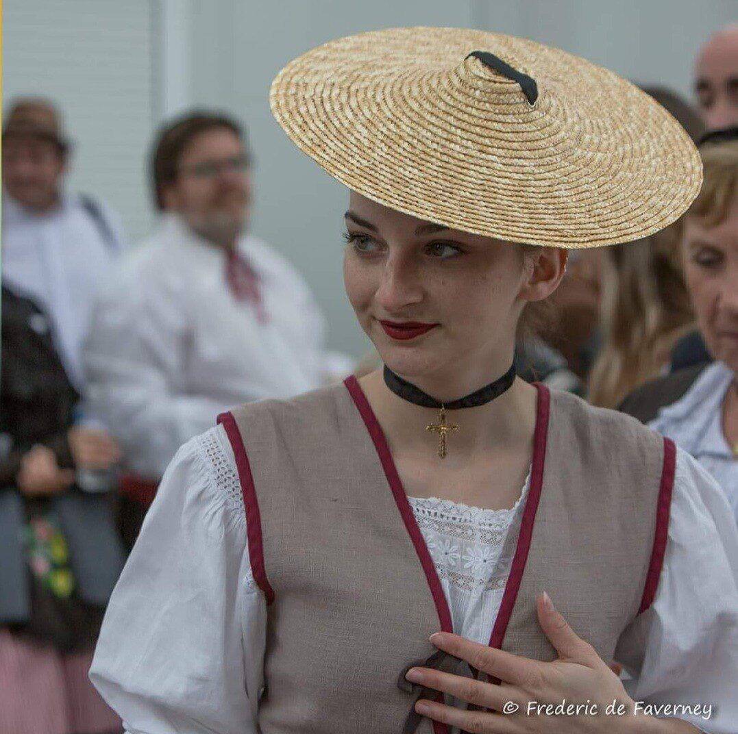 Après avoir participé à l'élection de la Reine des Mai, cette jeune Niçoise monte sa propre association