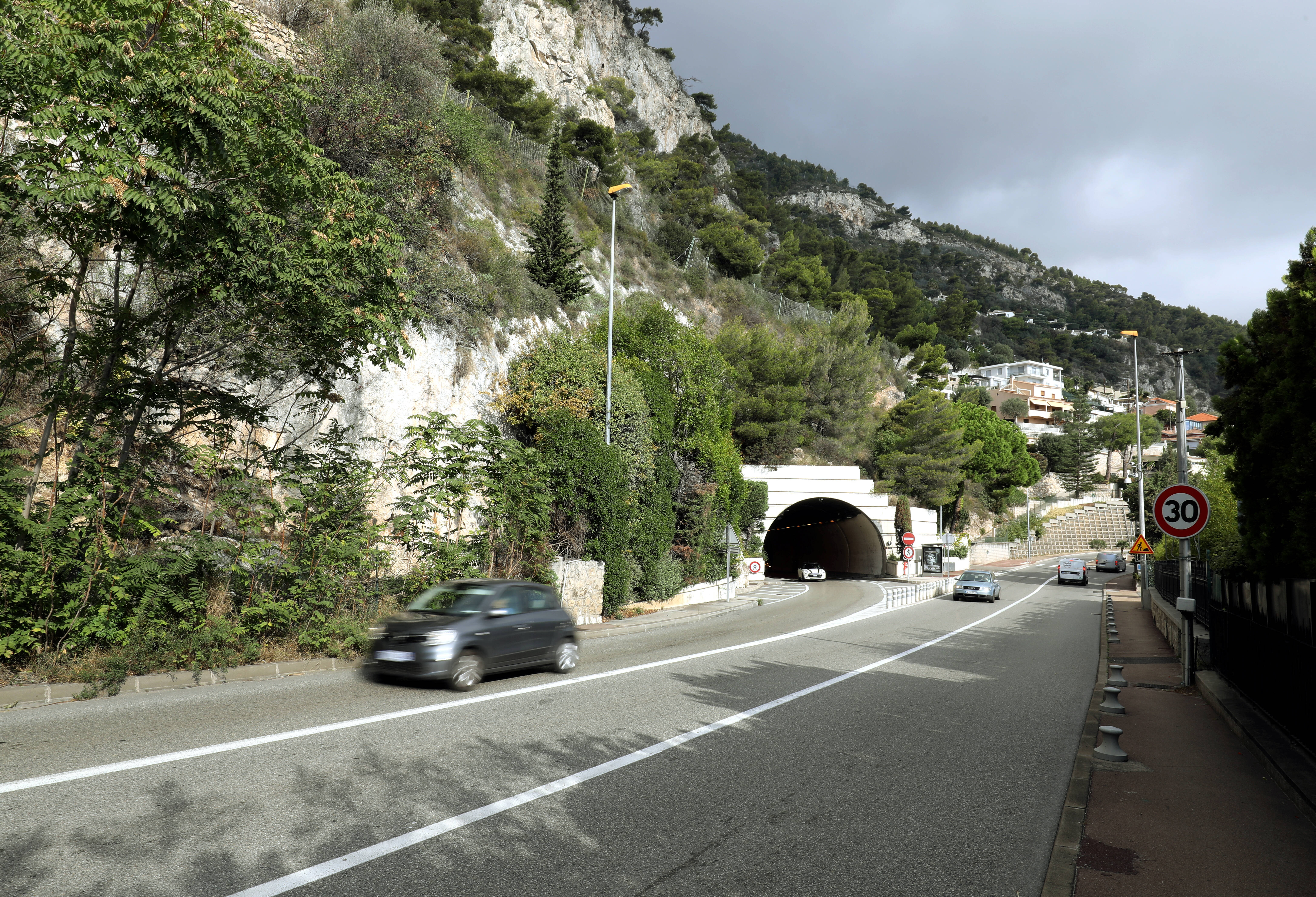 Un métro et/ou un tunnel à double-sens à l'entrée de Monaco, les élus du Conseil national demandent au gouvernement de trancher