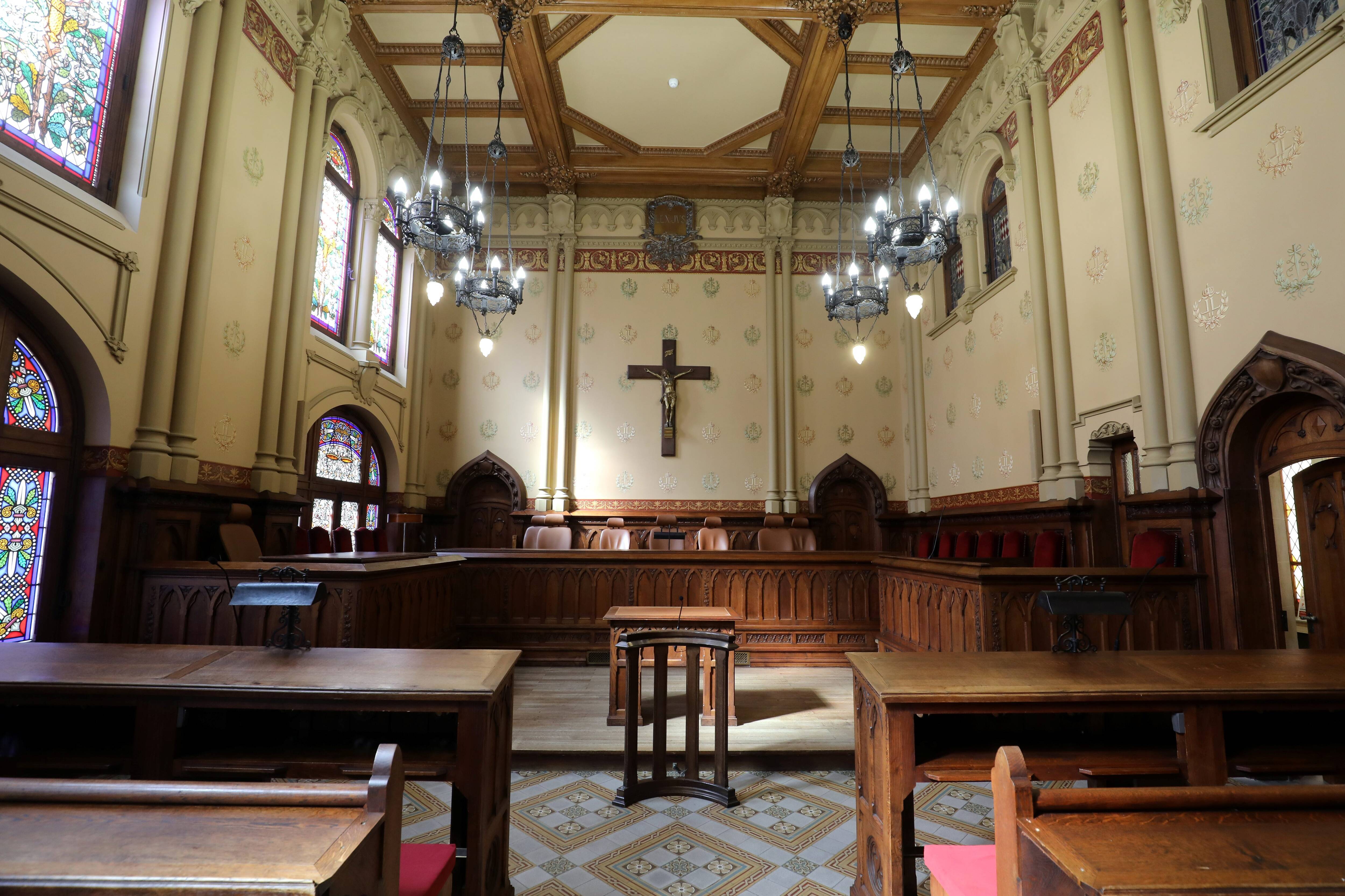 Ivre, il frappe un homme pour "défendre son ami" à Monaco: un résident de la Condamine condamné