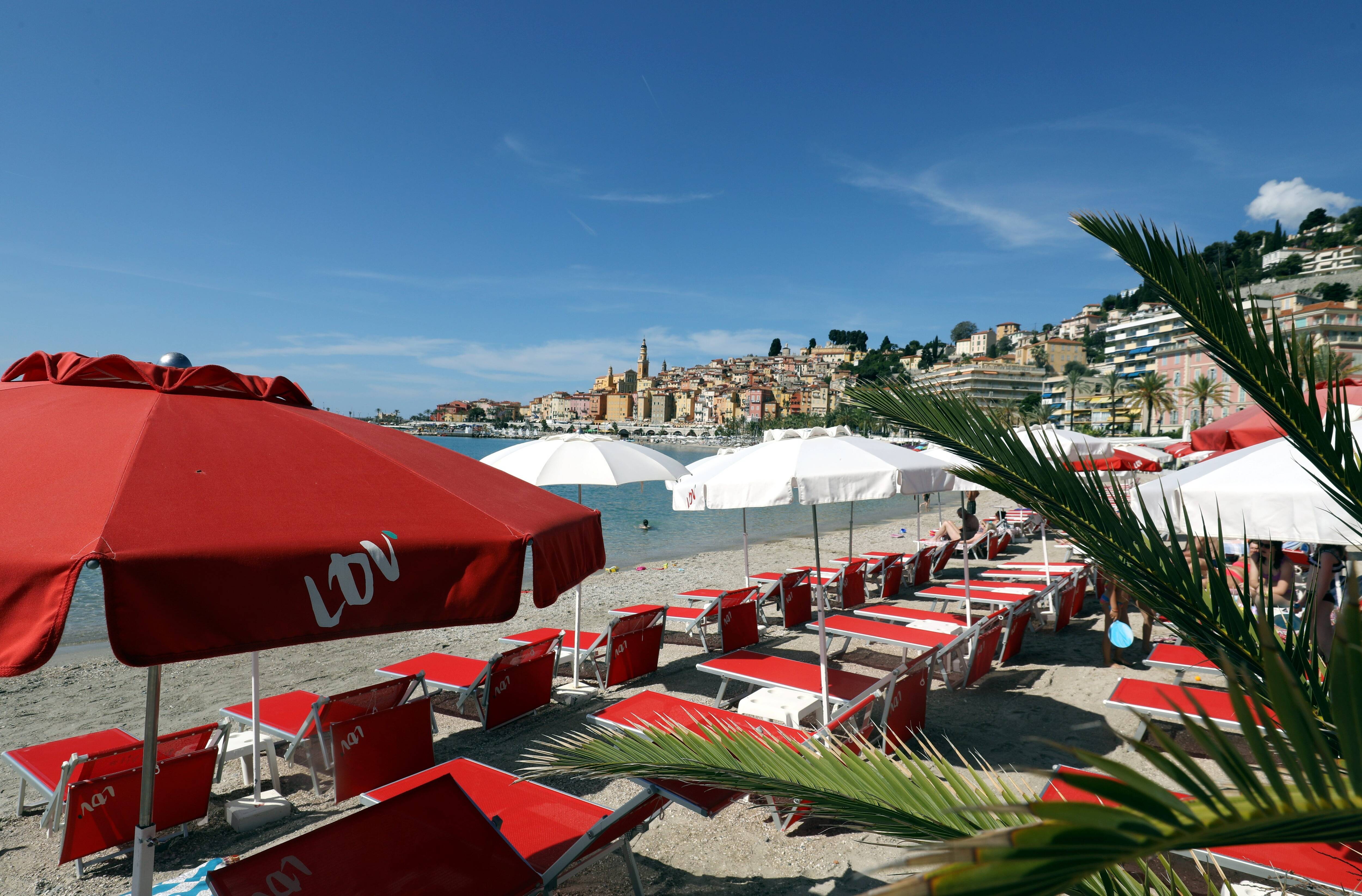 Deux mois après avoir candidaté à la reprise de leurs plages, les gérants sont toujours dans l'expectative