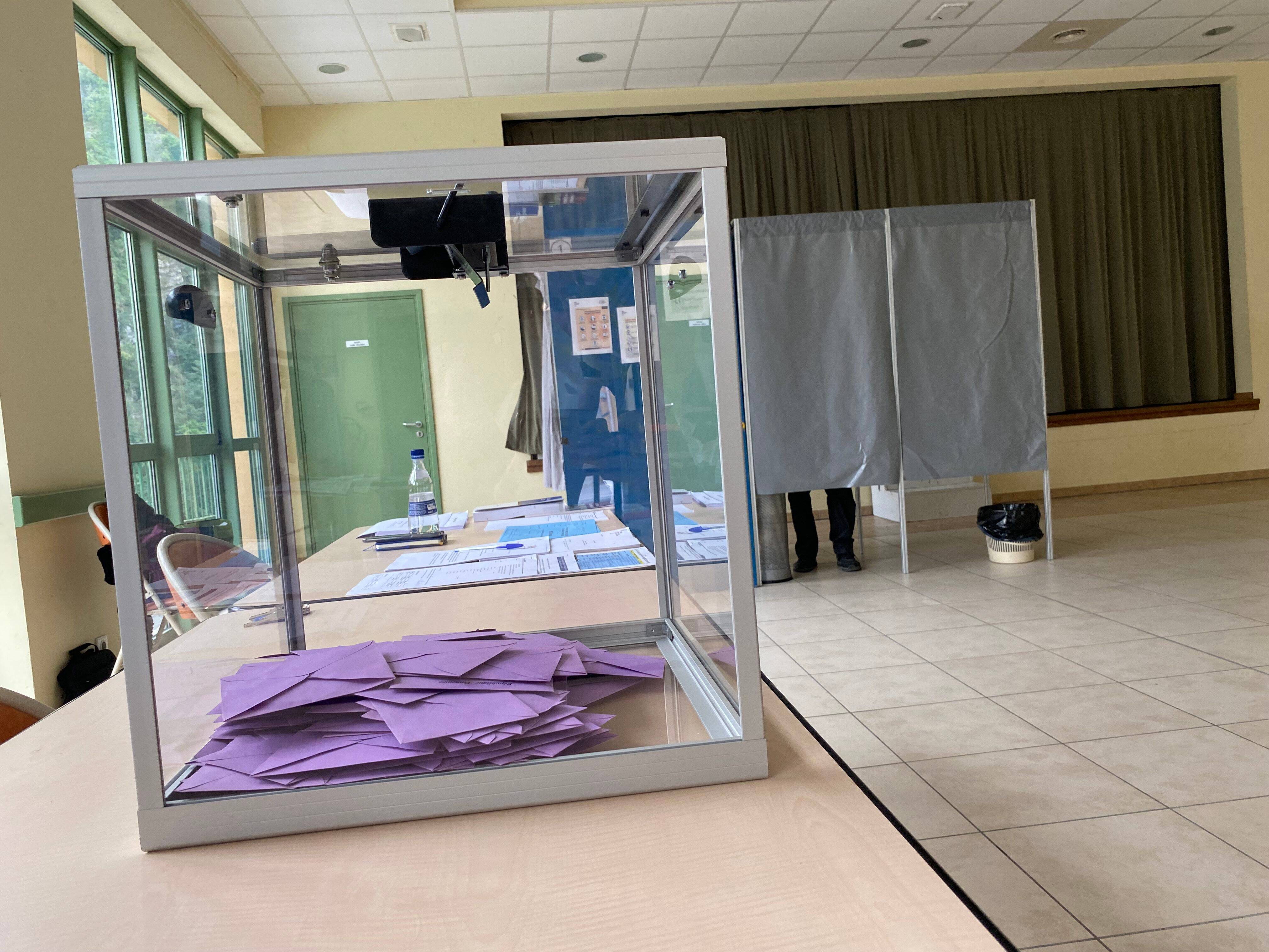 Ambiance far west dans ce village des Alpes-de-Haute-Provence rappelé aux urnes ce dimanche pour élire de nouveaux conseillers municipaux