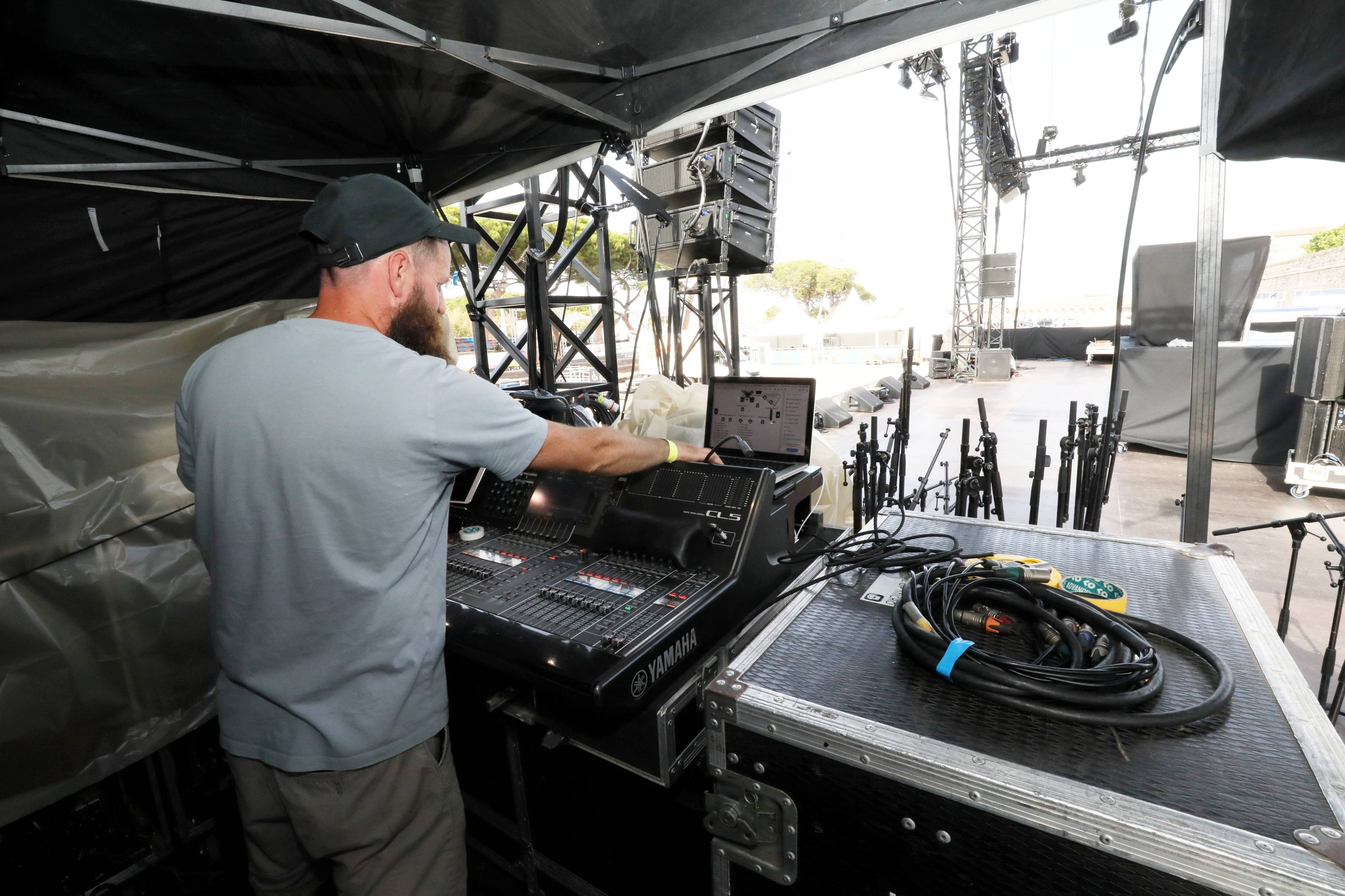 On vous emmène dans les coulisses des Nuits carrées qui débutent ce jeudi soir à Antibes