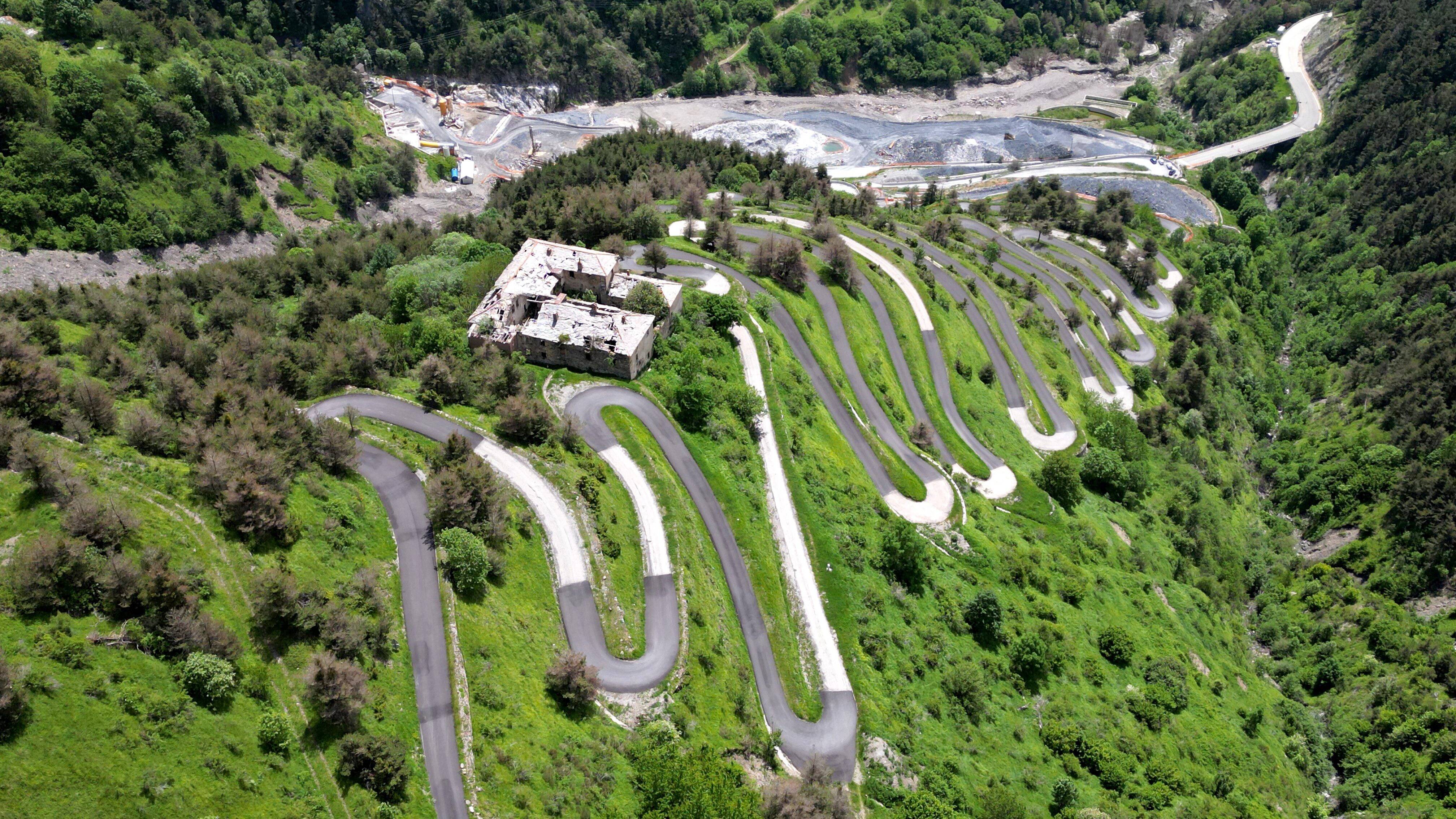 La "Route des 50 lacets" rouvre ce vendredi: mais dans quelles conditions? On fait le point