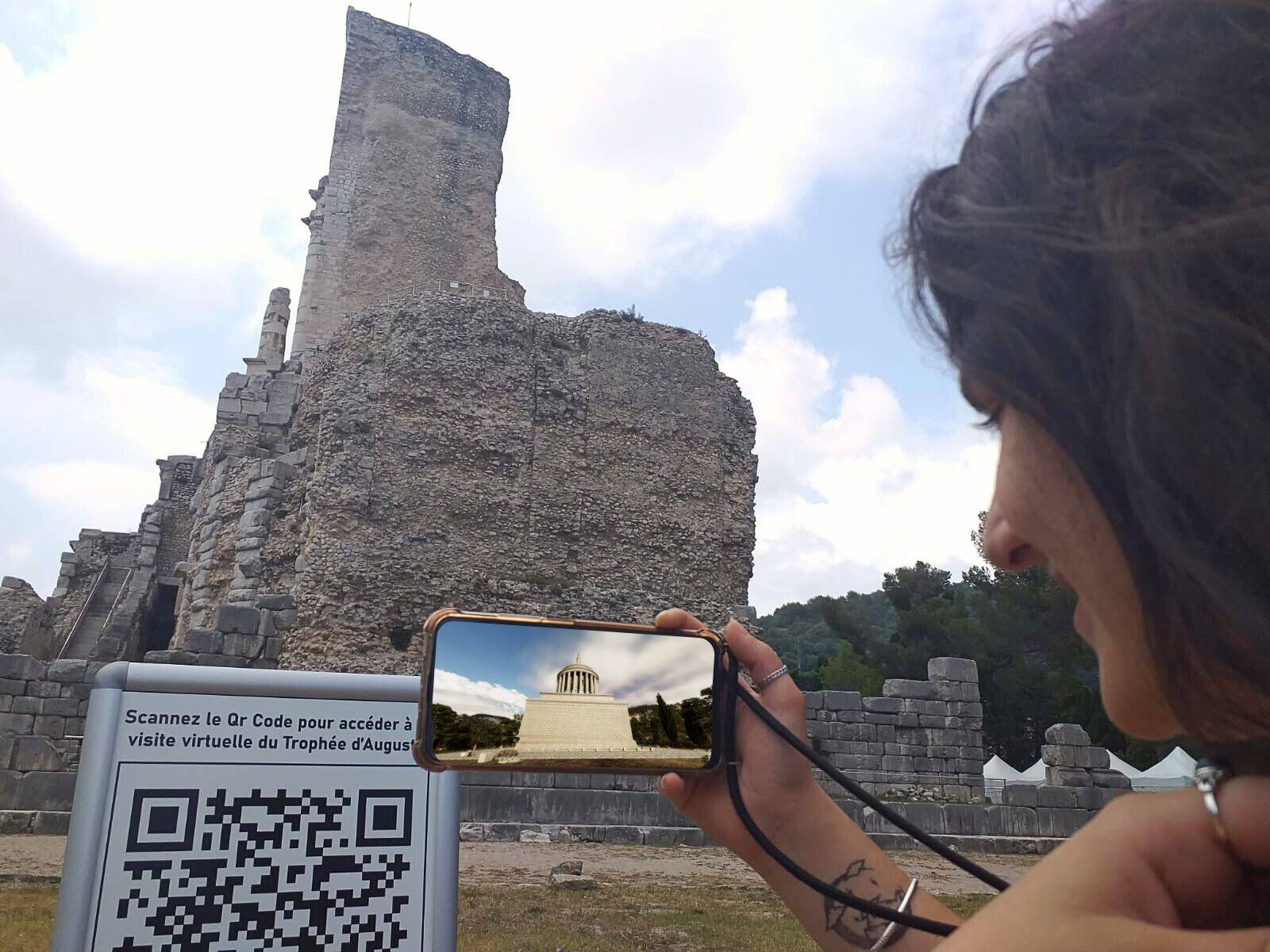 Grâce à la réalité virtuelle, vous pouvez désormais visiter le Trophée d'Auguste à La Turbie... tel qu'il était à l'époque romaine