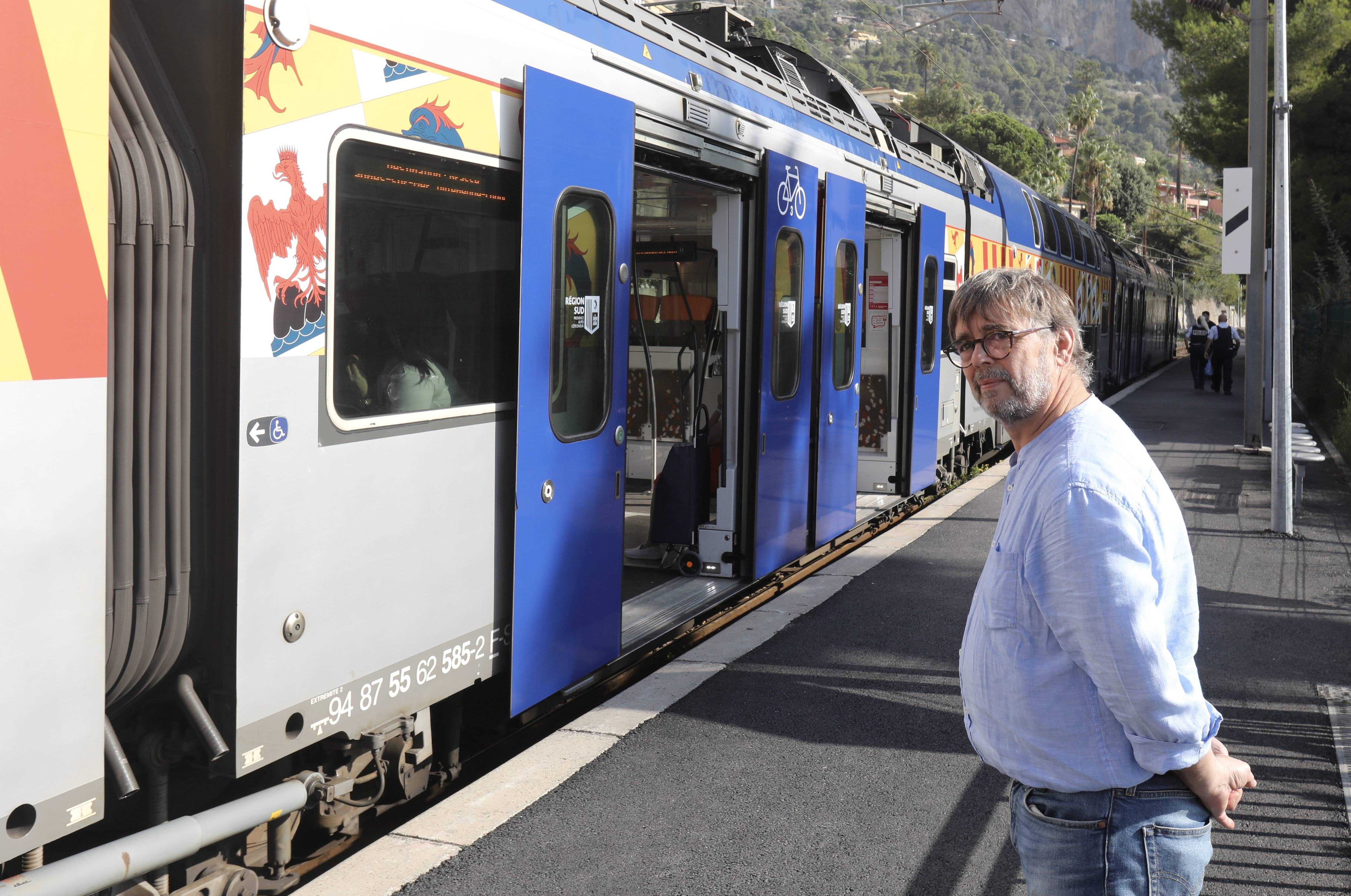 Un Eurodéputé en mission à Menton explique pourquoi "la politique migratoire est un échec total"