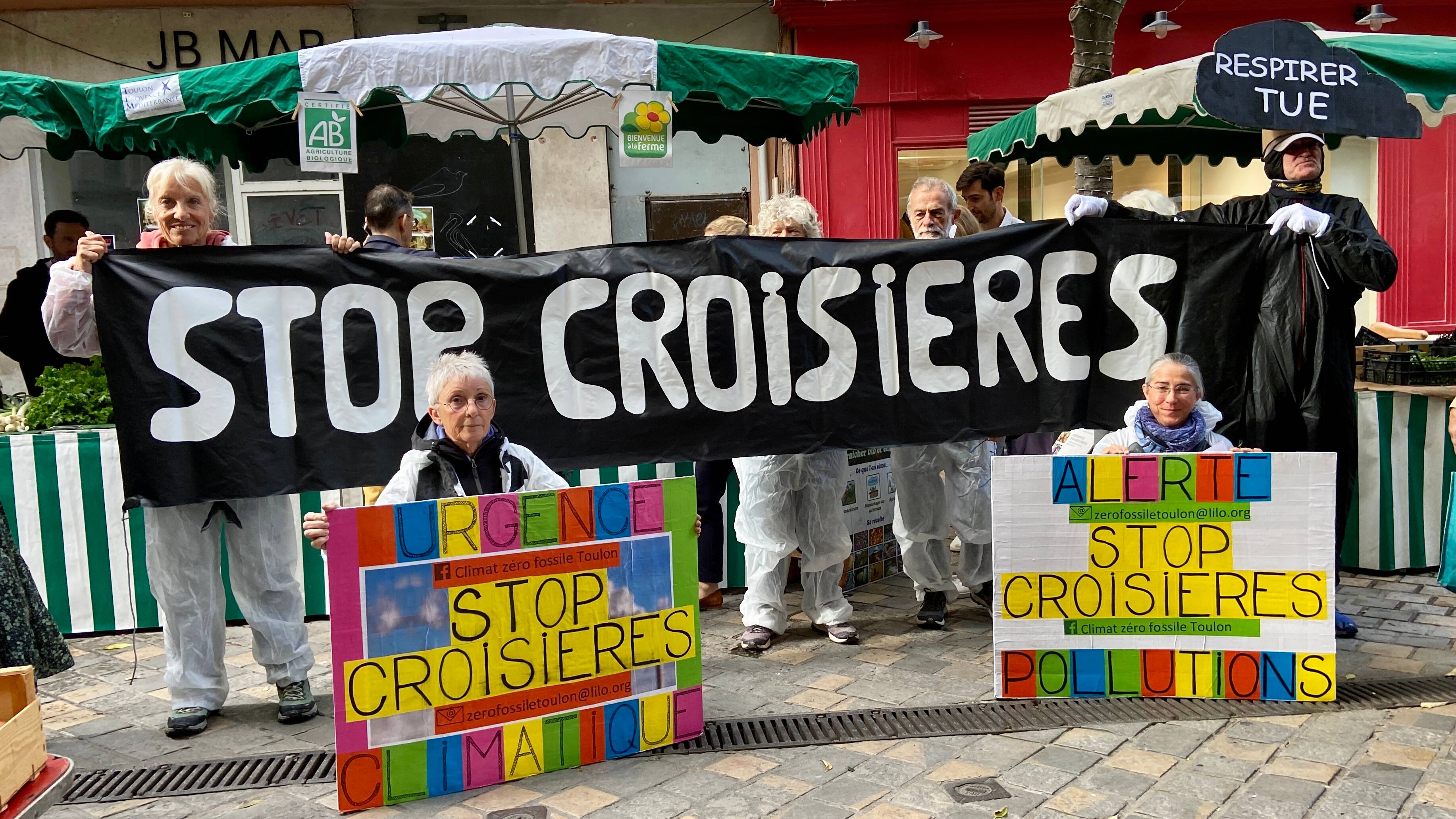 Ils se sont rassemblés samedi pour dire stop aux navires de croisière à Toulon