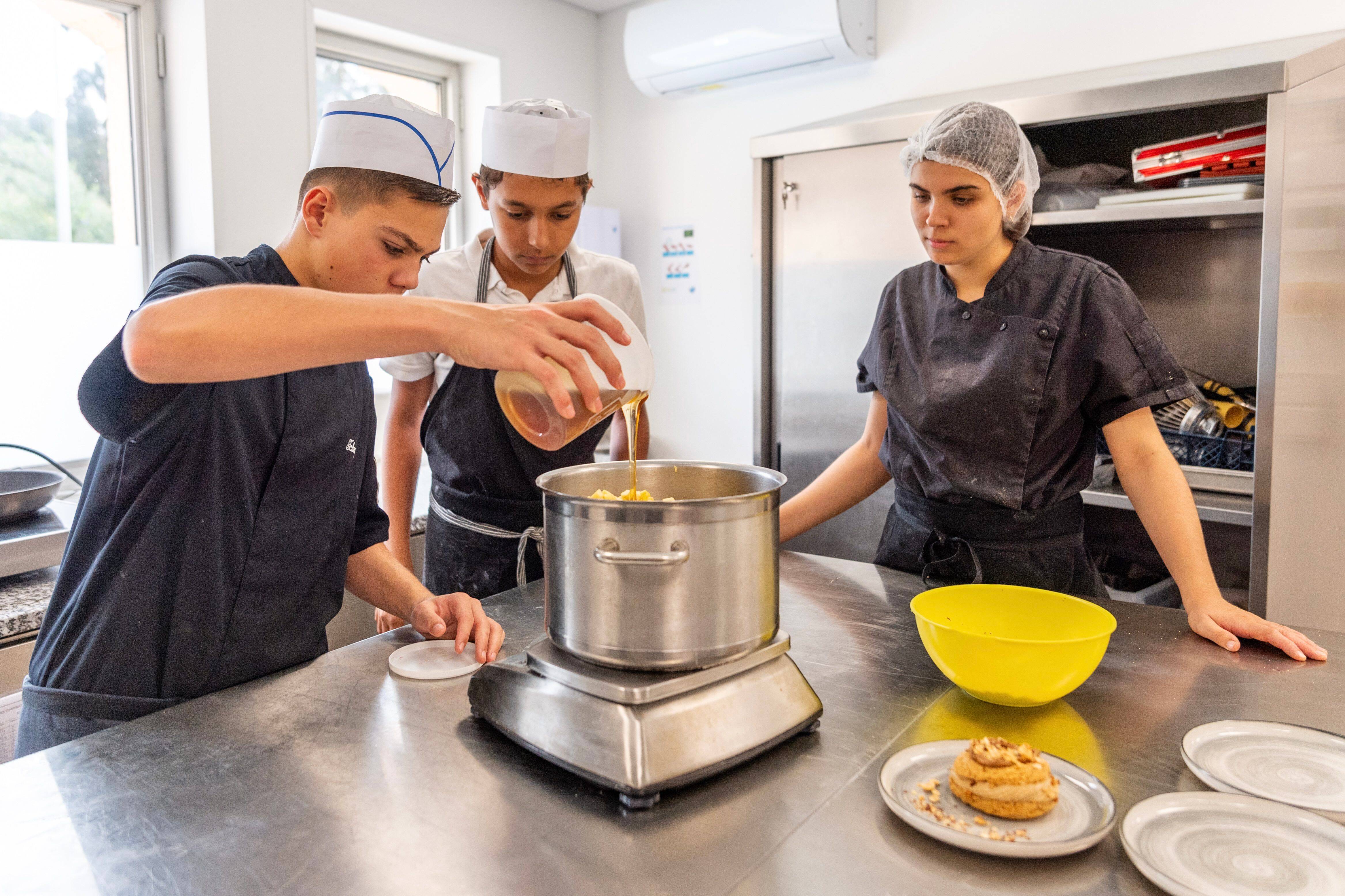 En recrutant des pontes de la gastronomie, ce centre de formation et d'apprentissage du Var "mise sur l'excellence" pour ses apprentis