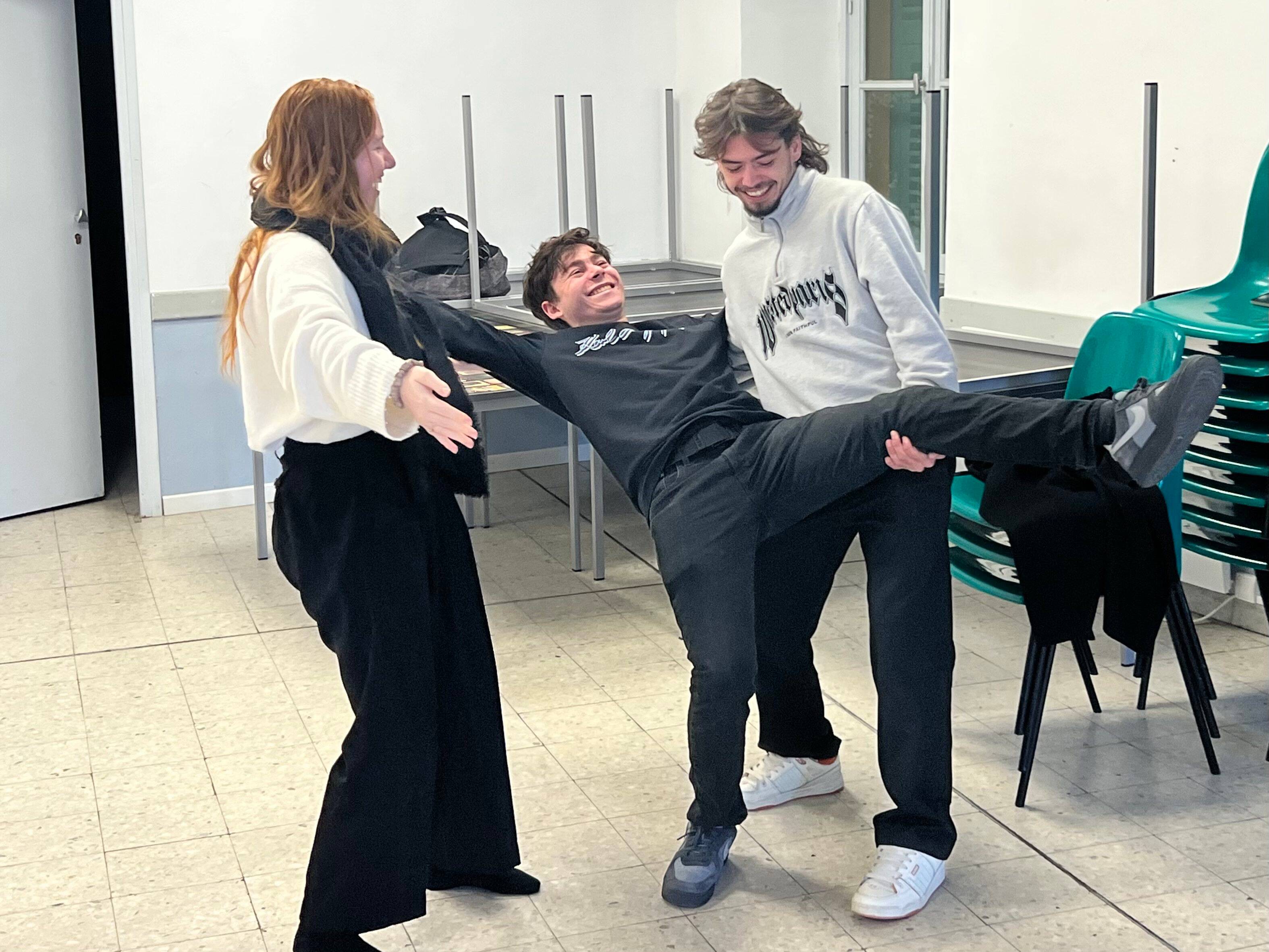 Pour la première fois à Breil, la Mission locale de la Roya organise un atelier de théâtre pour aider les jeunes à s'accomplir