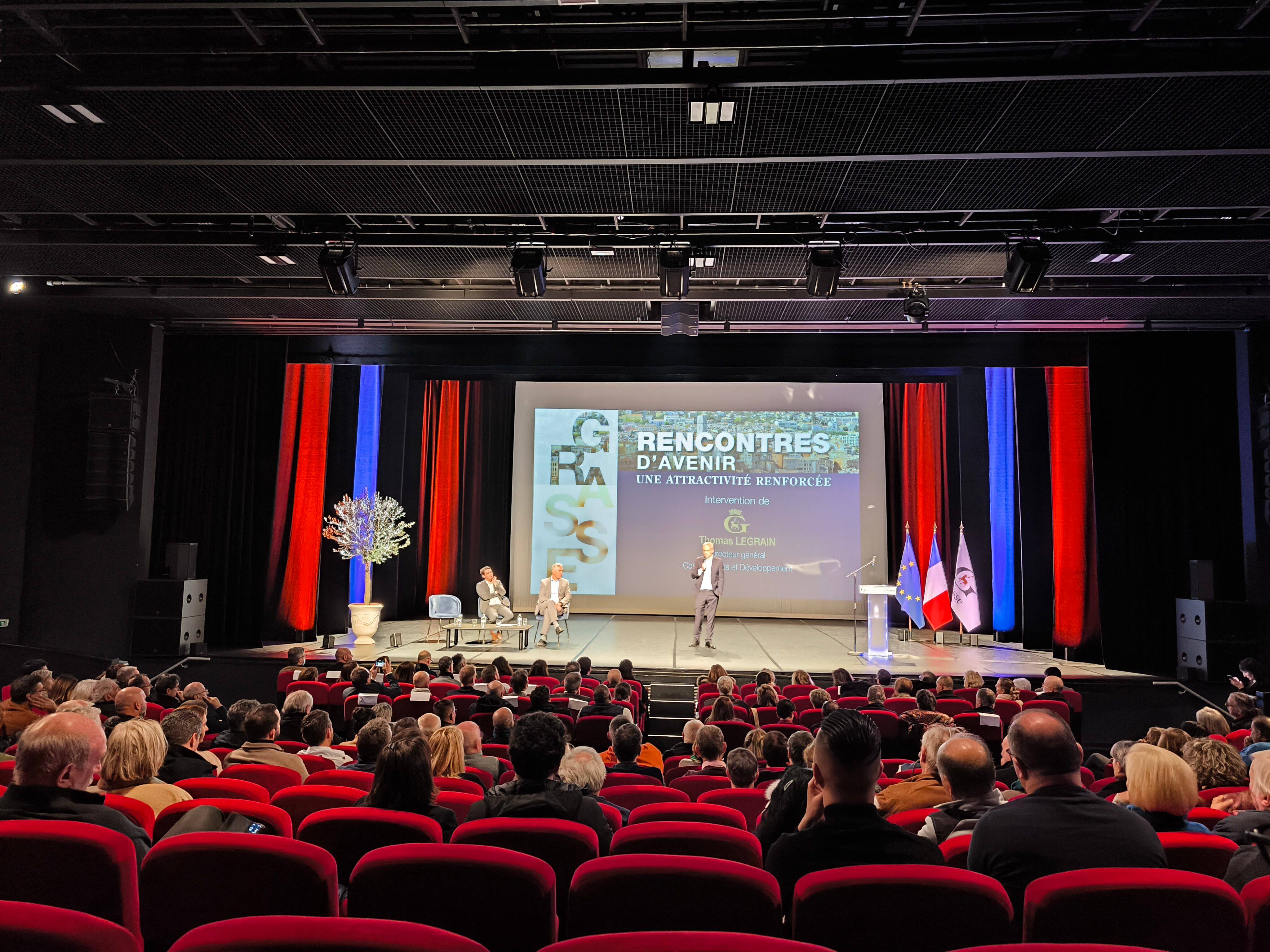 Usine, parkings, liaisons... Le maire Jérôme Viaud répond aux interrogations des Grassois sur les projets de la Ville