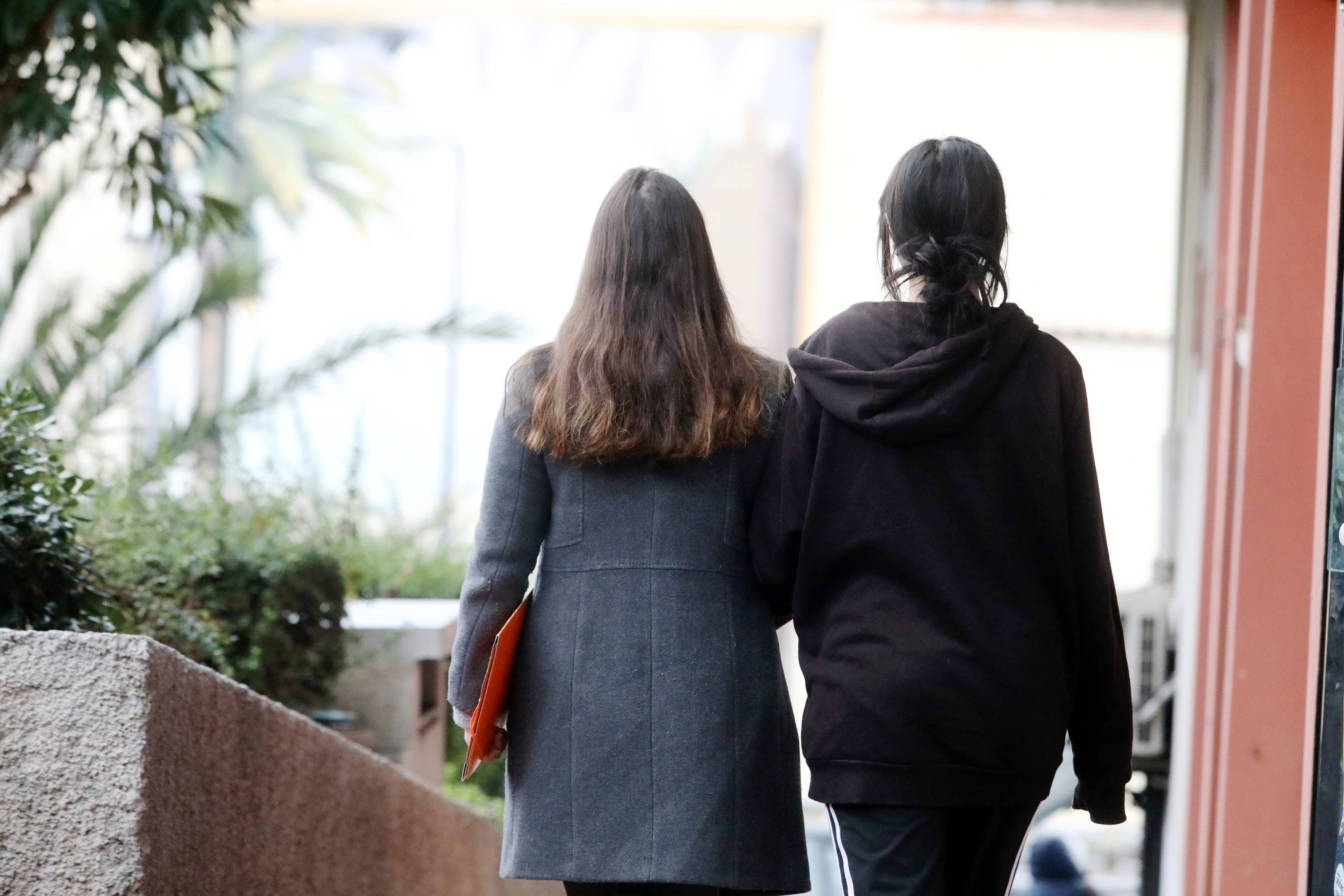 "Si je les avais écoutés, elle ne serait peut-être plus là": sa fille fait une thrombose et est renvoyée chez elle par l'hôpital de Cannes