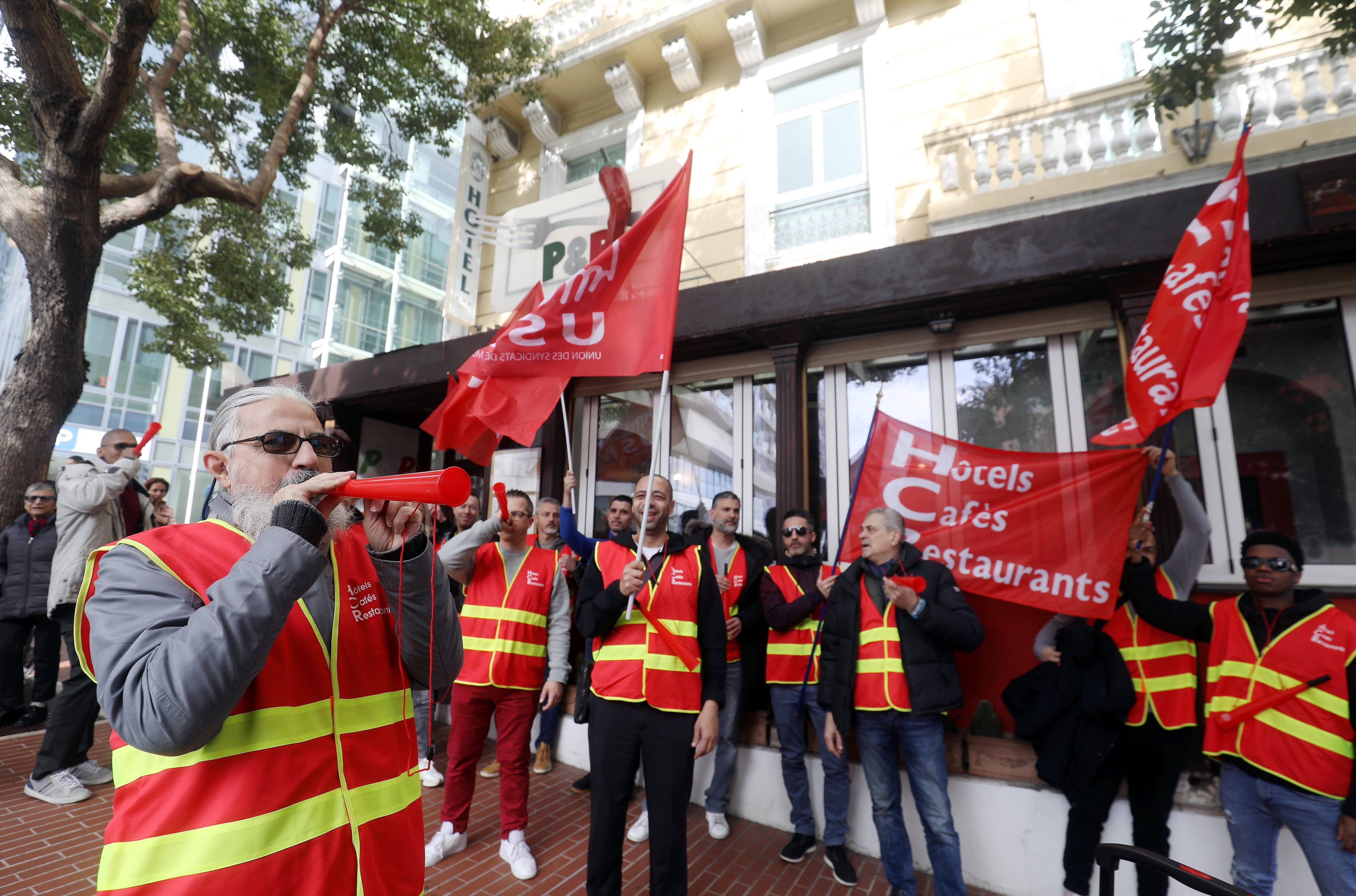 "Dès ma candidature, j'ai reçu des pressions": l'employé d'un hôtel de Monaco a-t-il été limogé pour son récent engagement syndical?