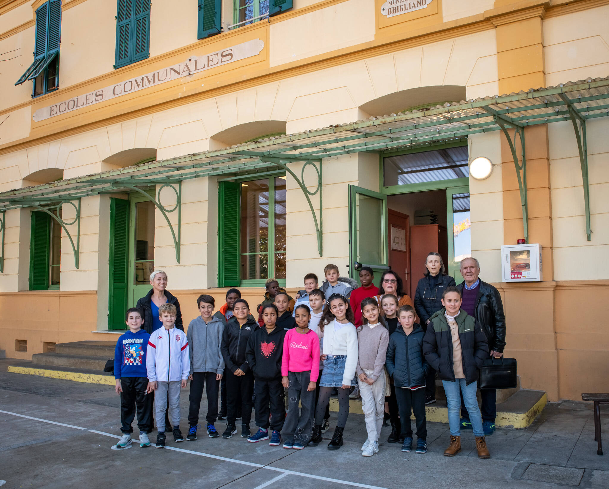 À Roquebrune-Cap-Martin, le projet éducatif "Adopte un monument" sensibilise ces écoliers au patrimoine culturel de leur commune