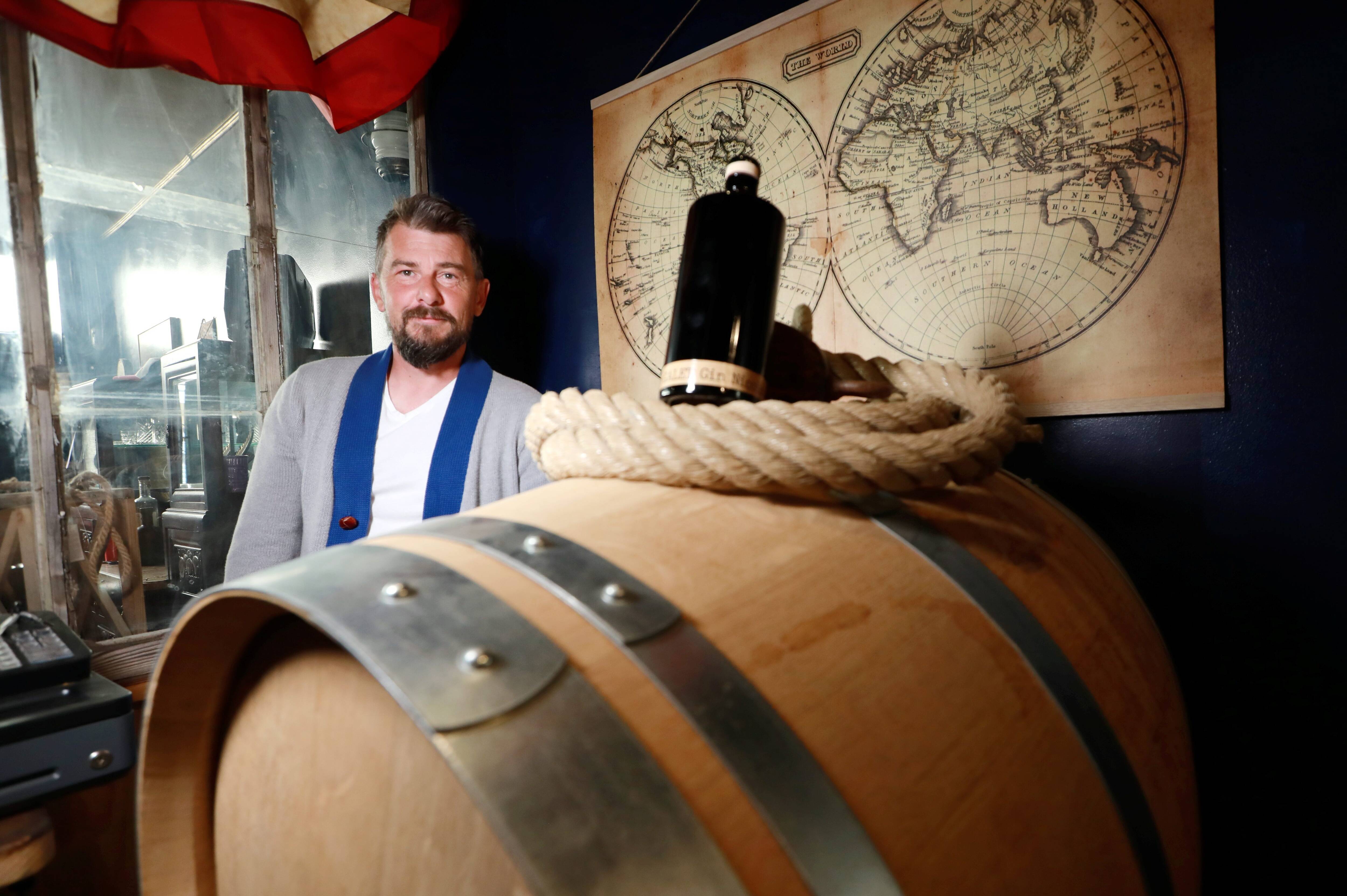 "Je n'ai pas voulu tromper les gens!": cet ancien caviste de Nice crée un rhum pour ses amis... et se retrouve devant la justice