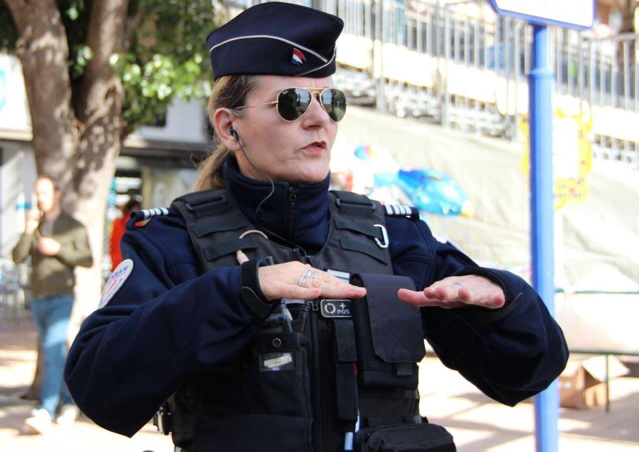 Cheffe de la BAC, barbière, mécanicienne... Ces femmes de Menton qui prouvent qu'elles ne sont "pas moins capables que les hommes"