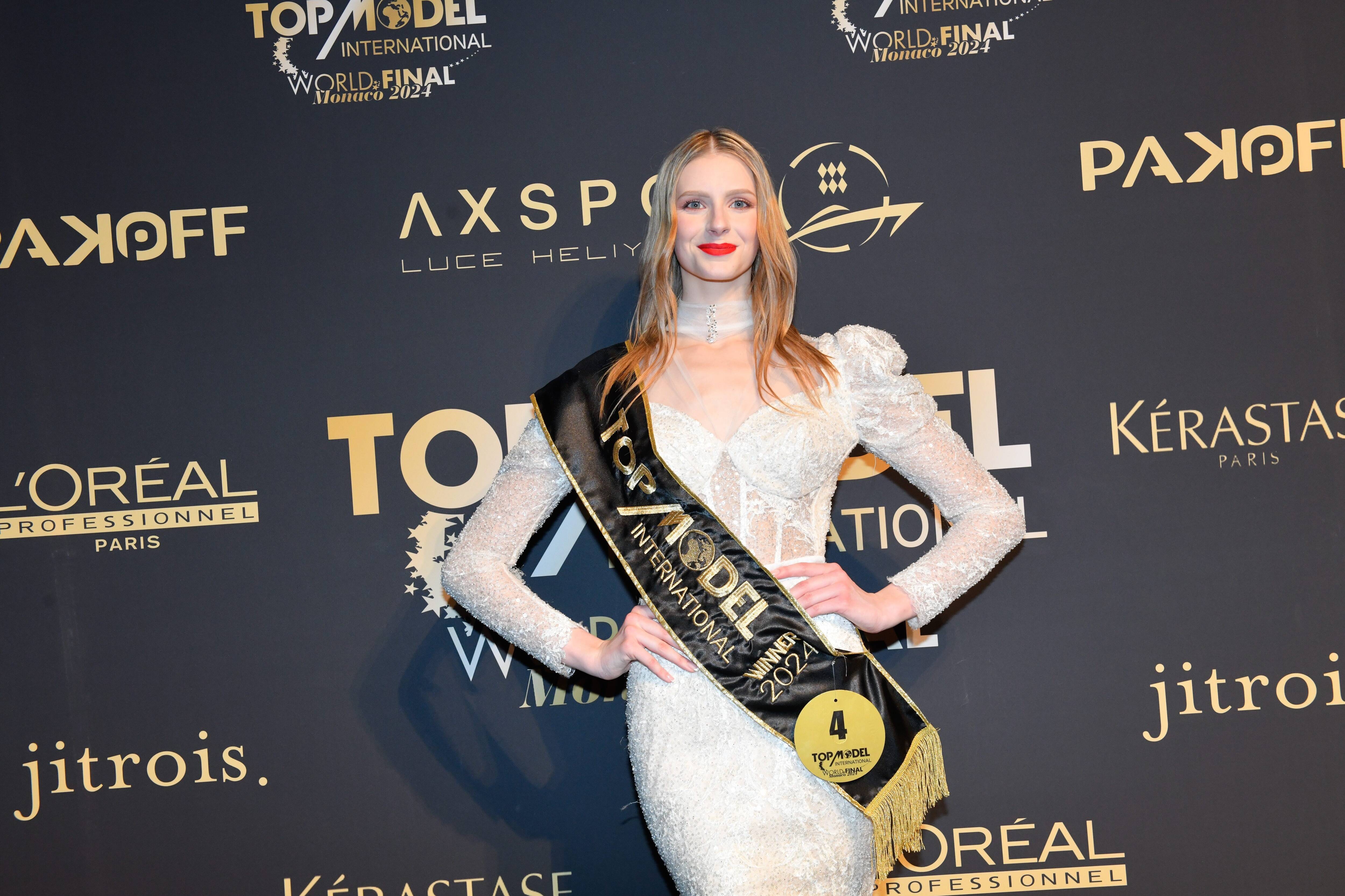 "C'était une expérience mémorable et inoubliable": Suzy Pemmers, 22 ans, remporte l'une des quatre catégories de la 20e édition "Top Model International" à Monaco