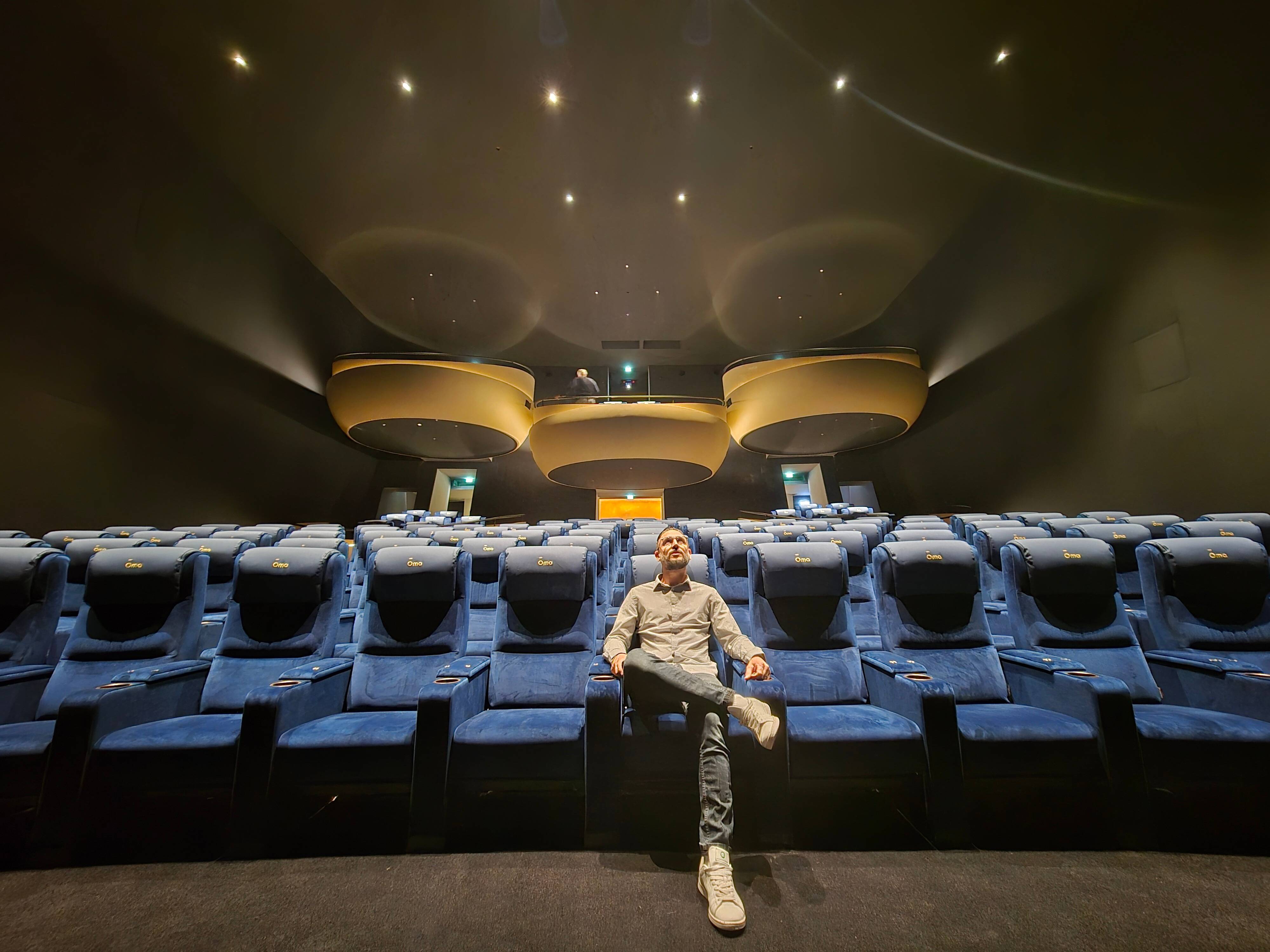 Elle fait penser à l'univers de Star Wars: la première salle de cinéma ...