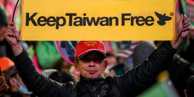 Derniers meetings de campagne à la veille d'une élection cruciale à Taïwan