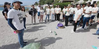 Les jeunes de l'AS Monaco mobilisés pour la planète sur la plage Marquet à Cap-d'Ail