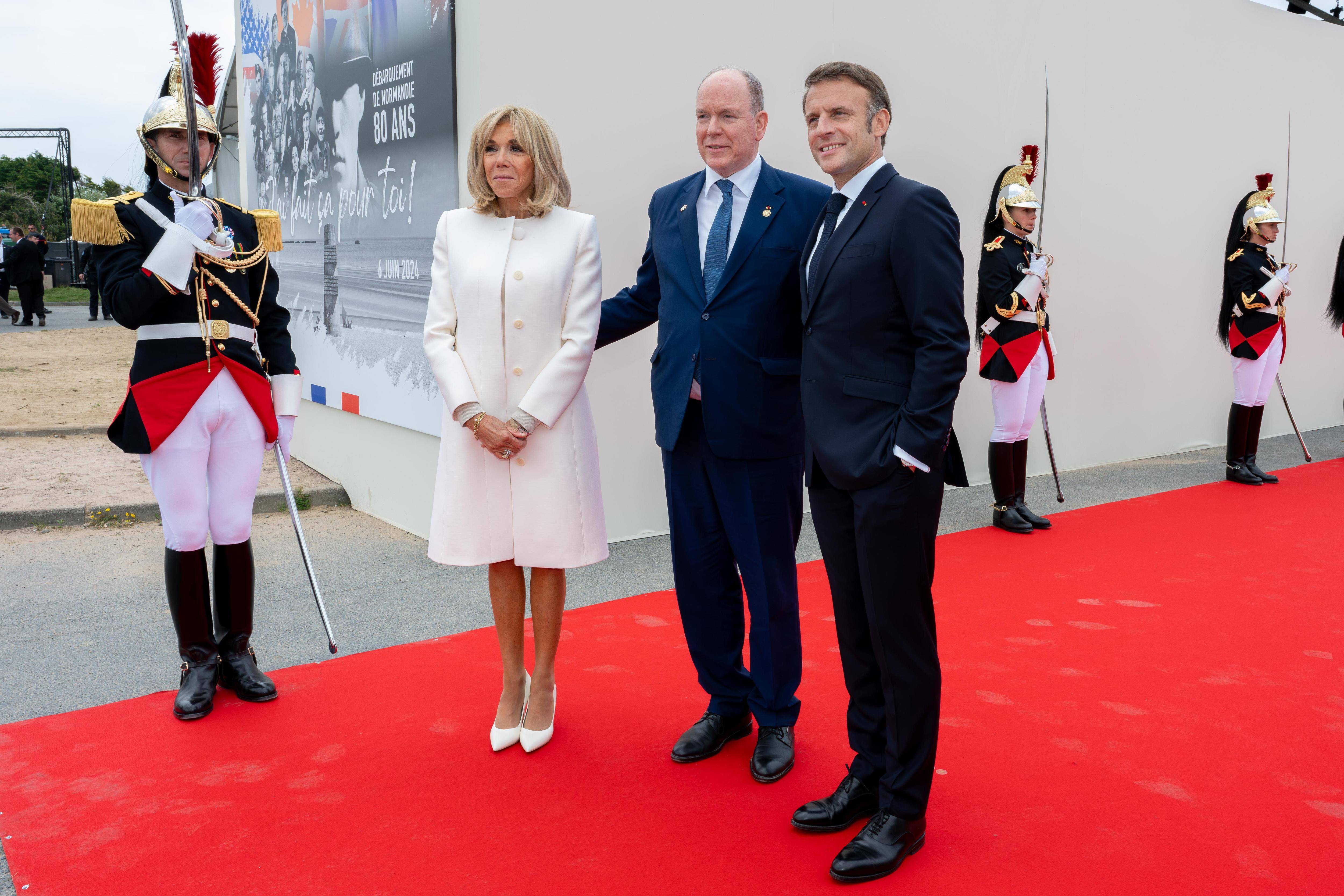 Aux côtés d'autres chefs d'Etat, le prince Albert II est en Normandie pour le 80e anniversaire du Débarquement
