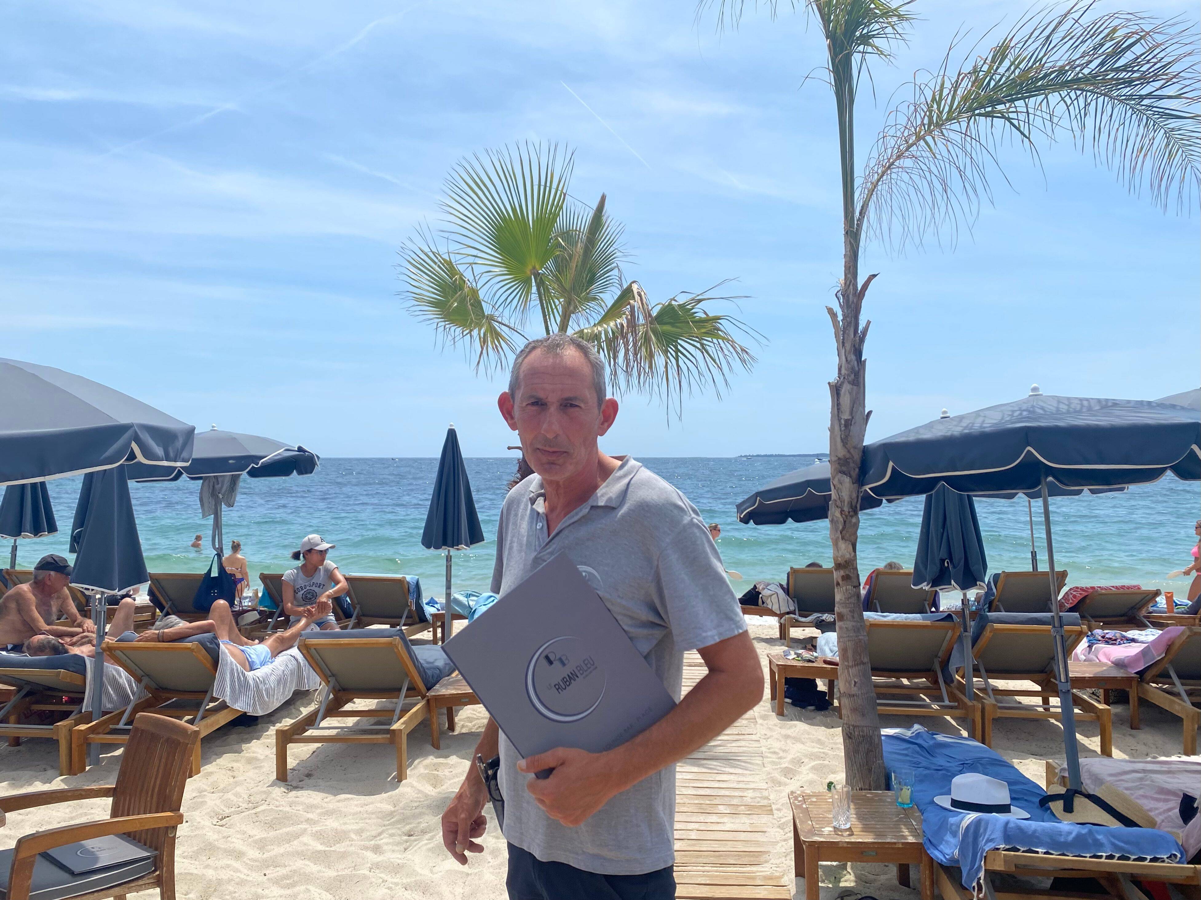 "C'est catastrophique": un début de saison au ralenti le long des plages à l'Ouest des Alpes-Maritimes