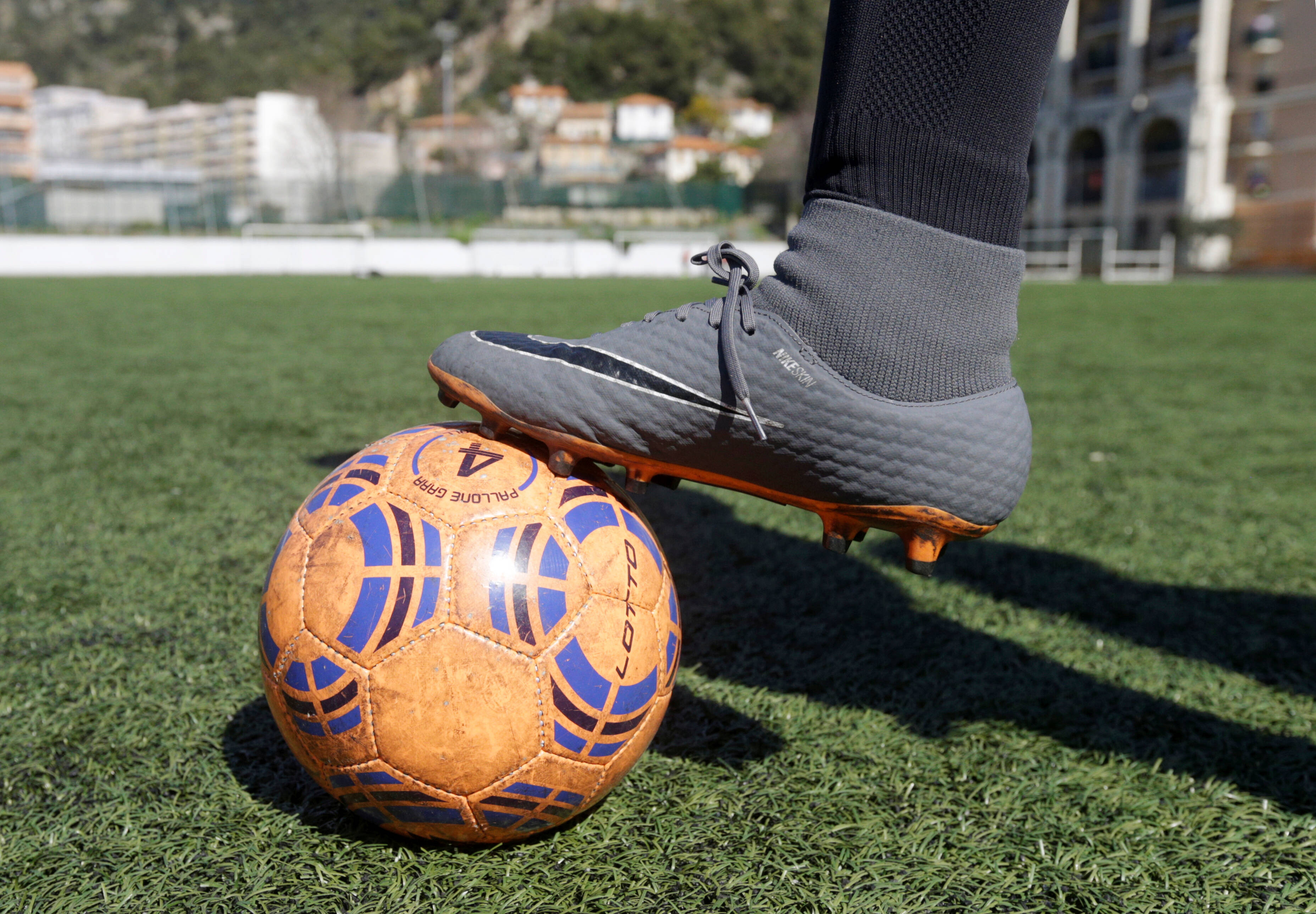 "La peur doit changer de camp": son fils est violemment agressé au cours d'un match de foot, elle en veut à la FFF