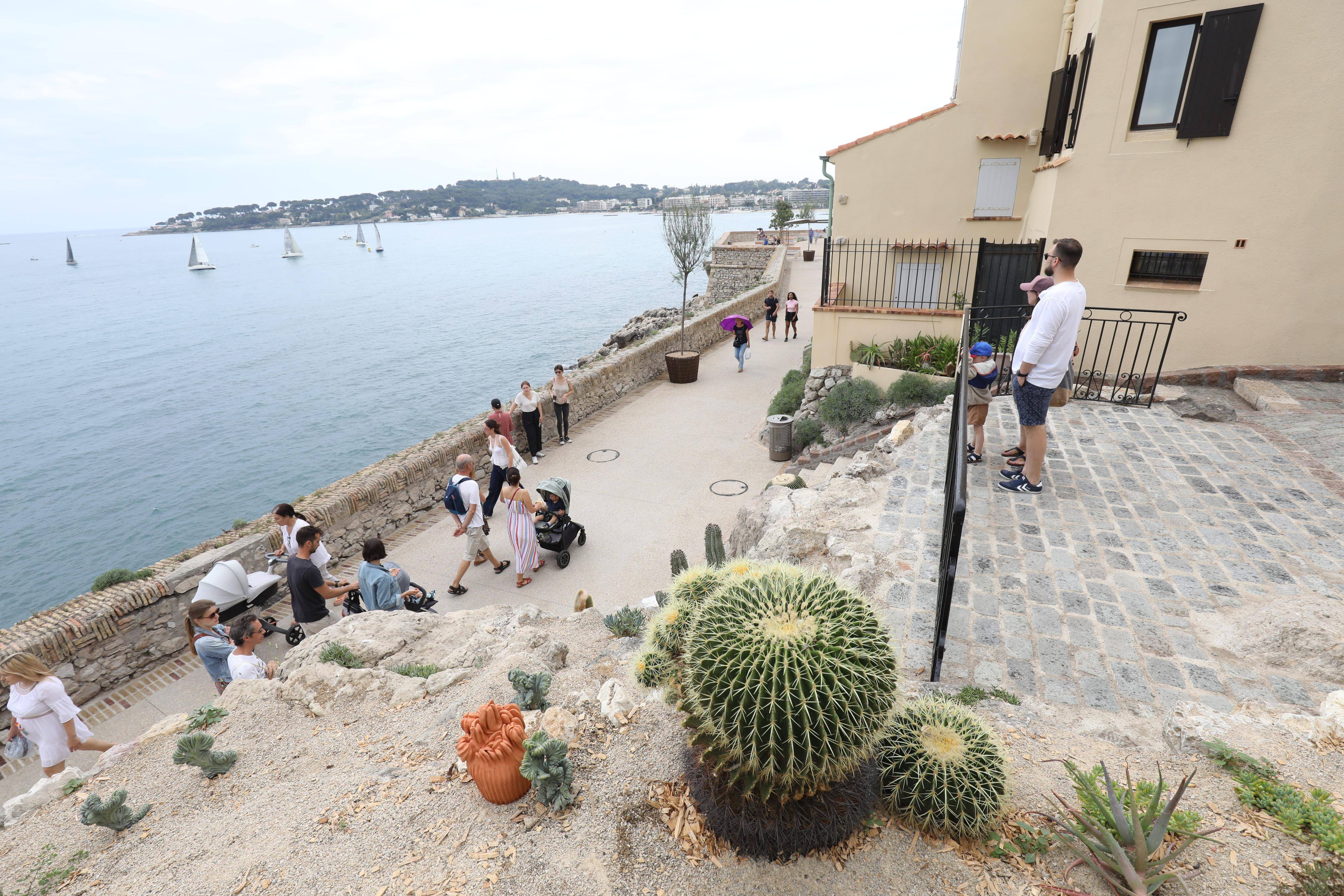 Faut-il pérenniser la piétonnisation des remparts à Antibes? Découvrez les résultats de notre sondage