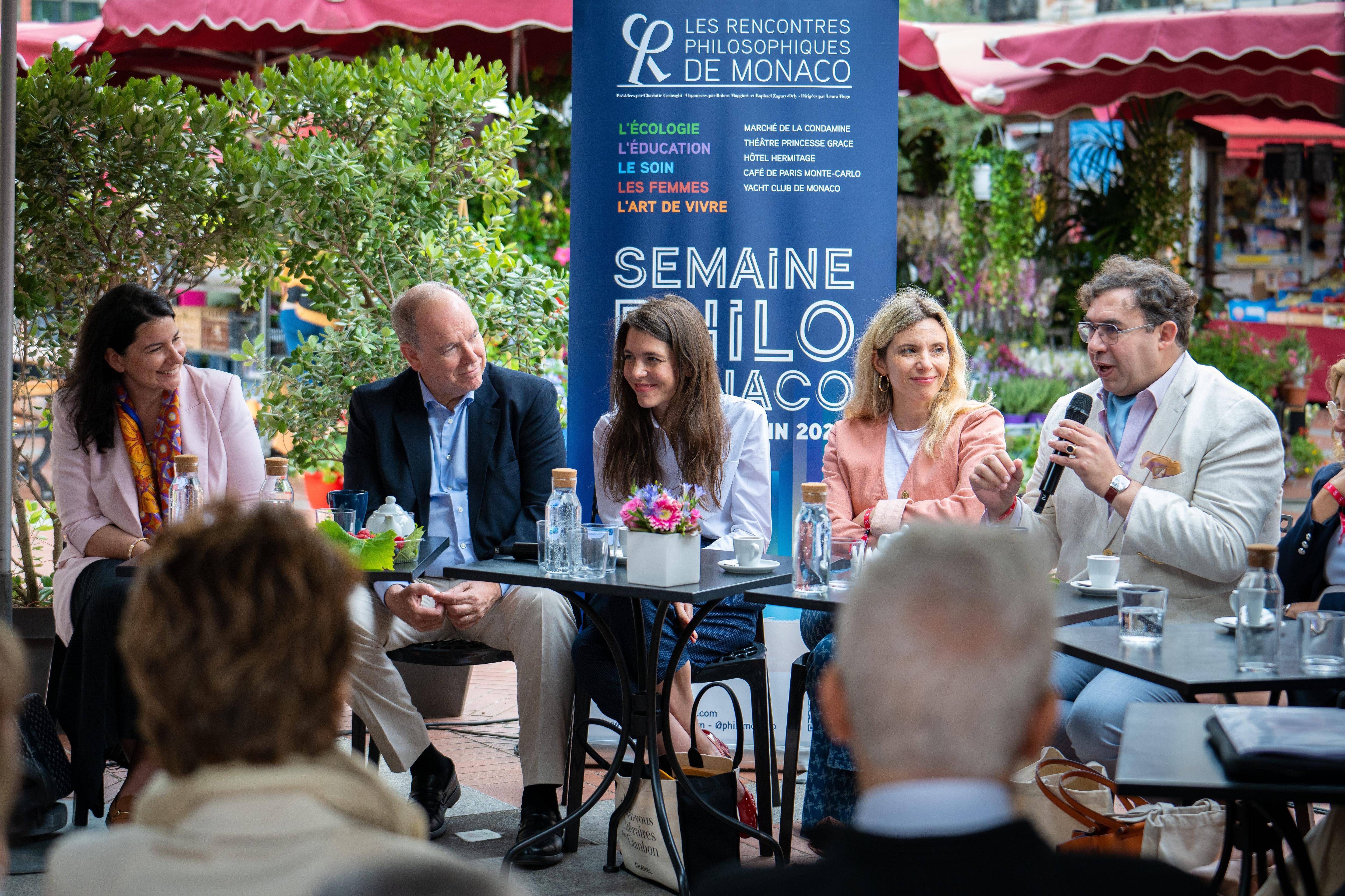 "C'est assez génial de rétablir la conversation publique": Jusqu'à ce dimanche, la philosophie s'invite dans la rue à Monaco
